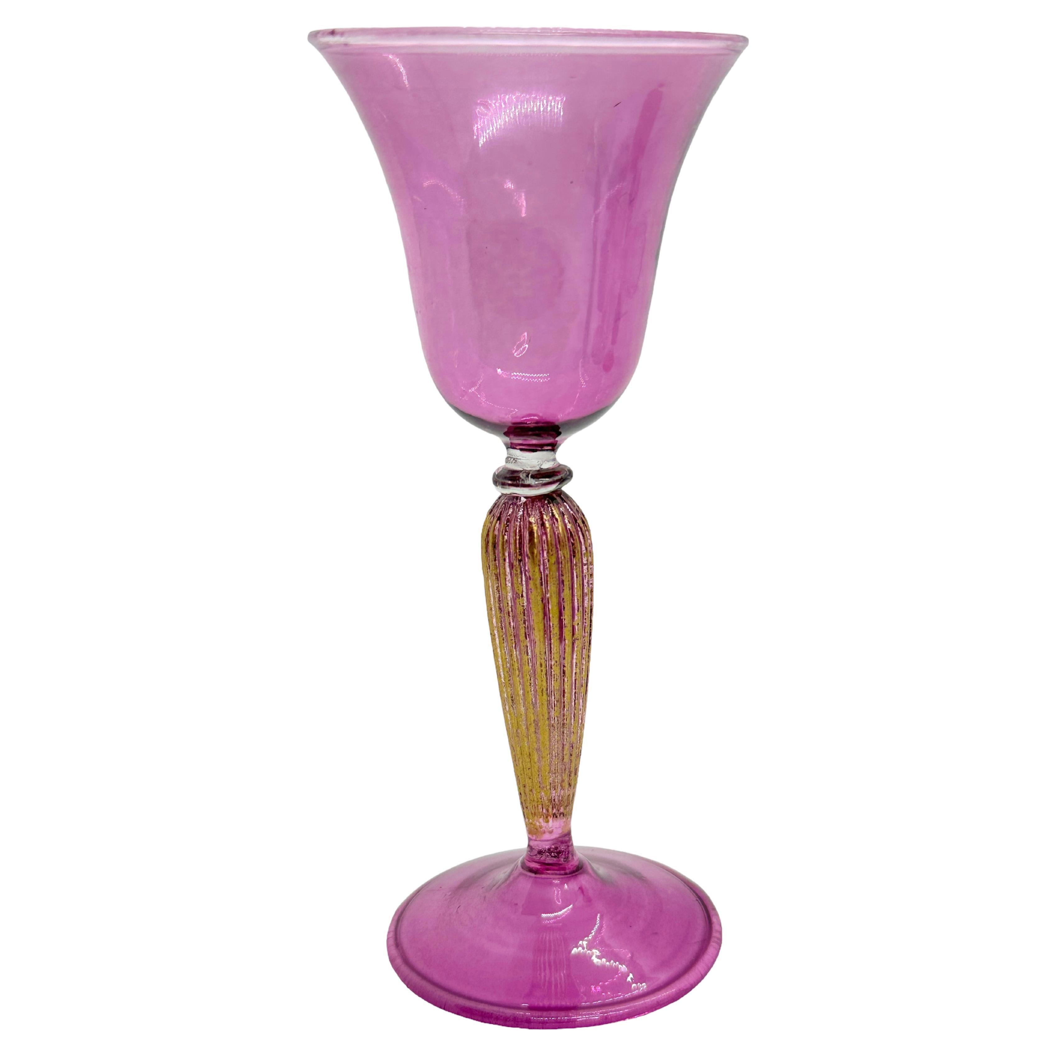 Lila & Gold Stardust Salviati Murano Glas Likör Kelch, Vintage Italien  im Angebot