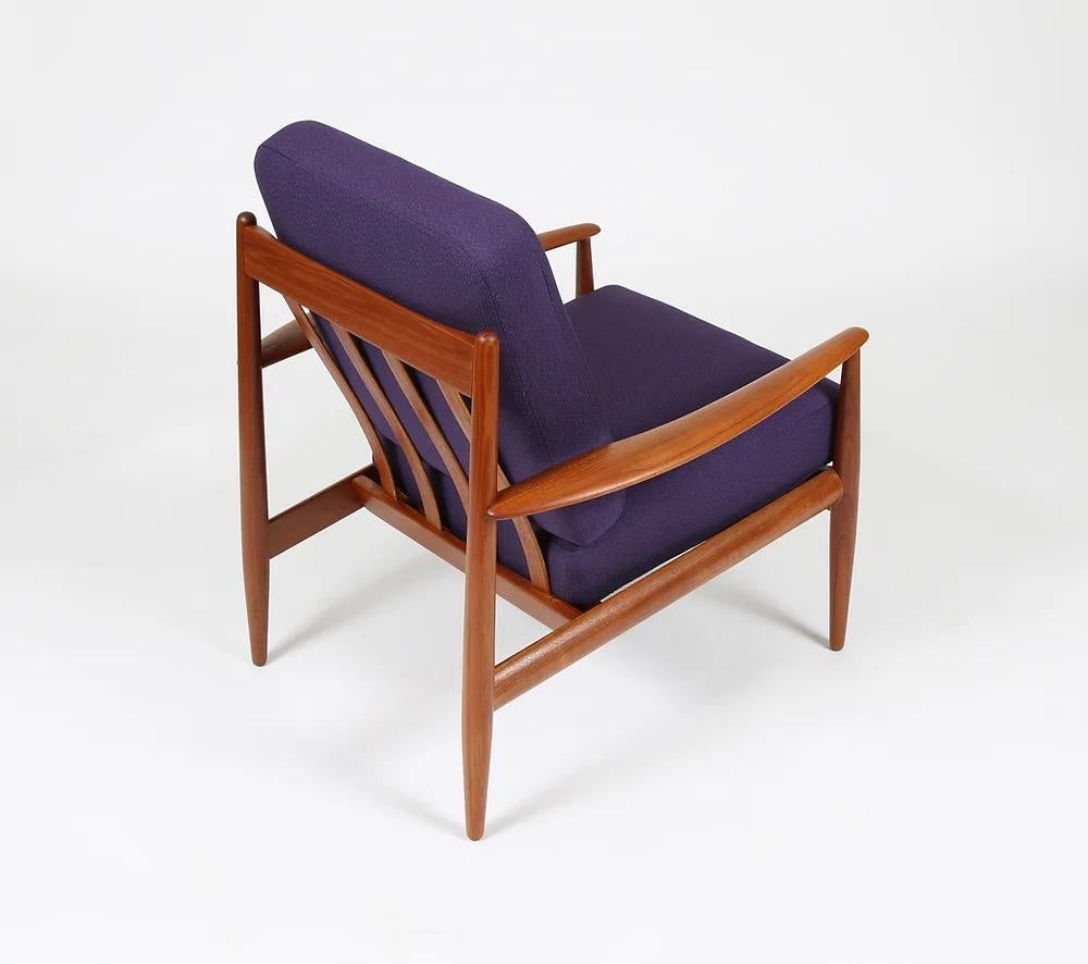 Purple Grete Jalk Teak Lounge Chair for France and Son In Excellent Condition For Sale In Phoenix, AZ
