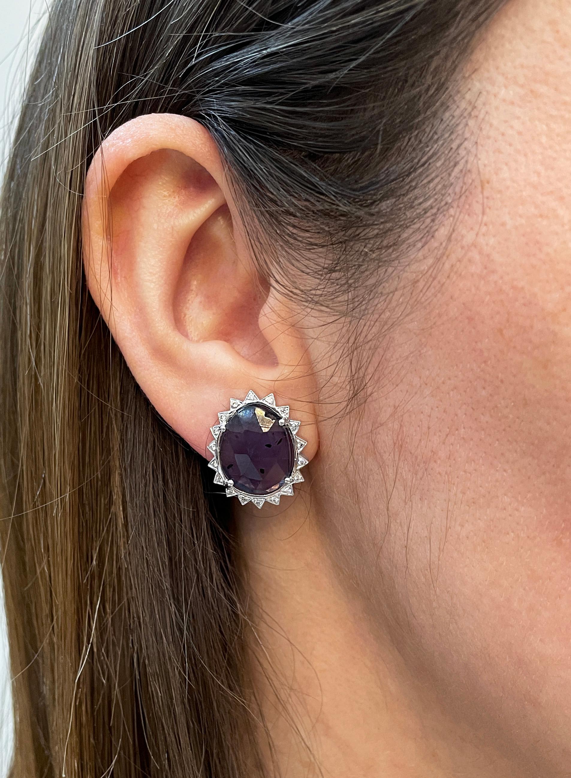 Purple Iolite and Diamond 18 Carat White Gold Stud Earrings In Good Condition For Sale In London, GB