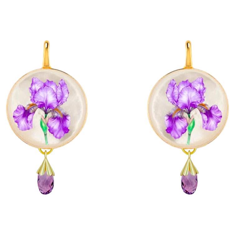 Orecchini a goccia in madreperla dipinti con fiori di iris viola e briolette di ametista