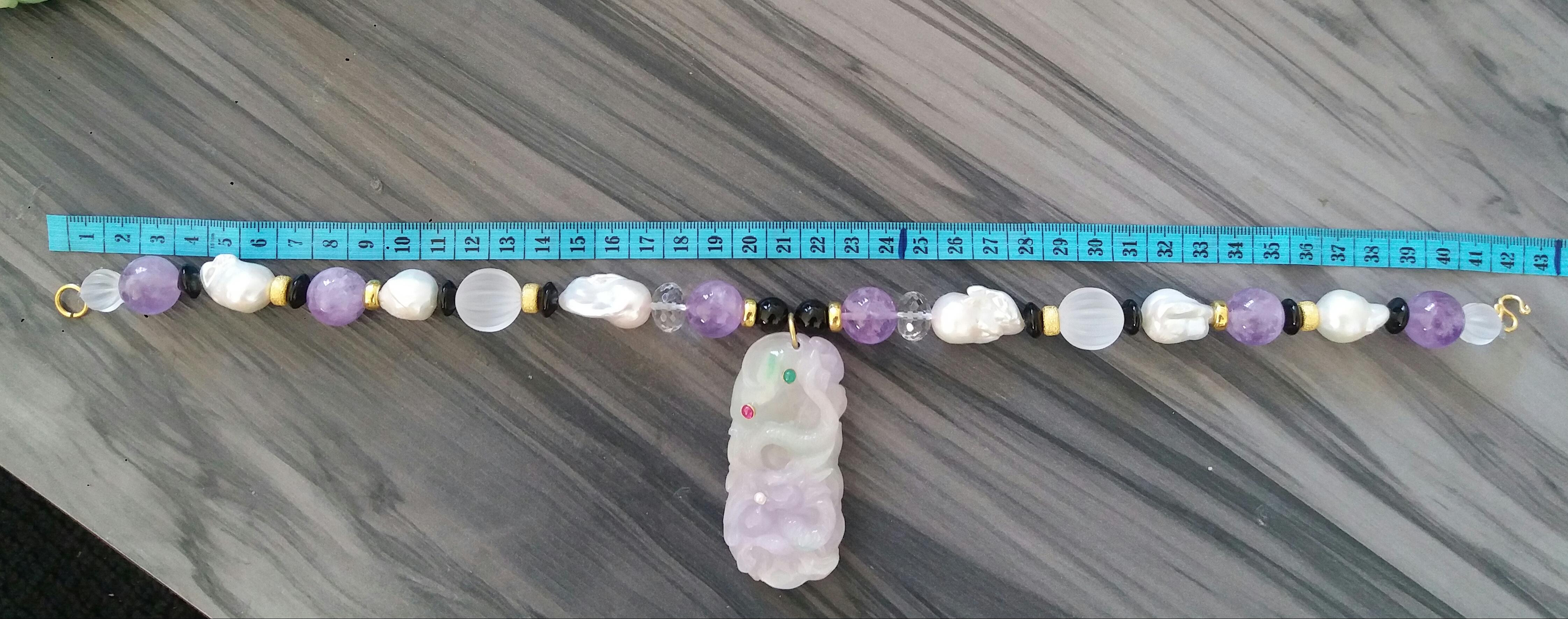 Purple Jade Amethyst Pearls Quartz Black Onyx Rubies Emeralds Gold Necklaces For Sale 8