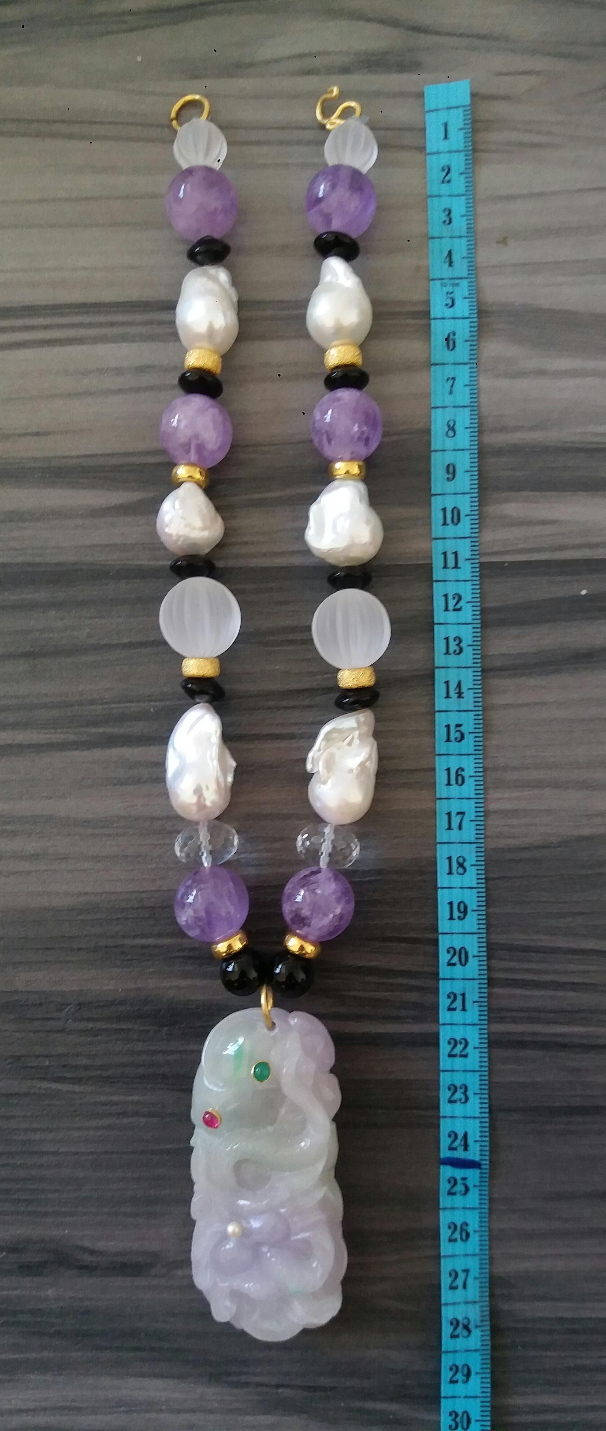 Purple Jade Amethyst Pearls Quartz Black Onyx Rubies Emeralds Gold Necklaces For Sale 9