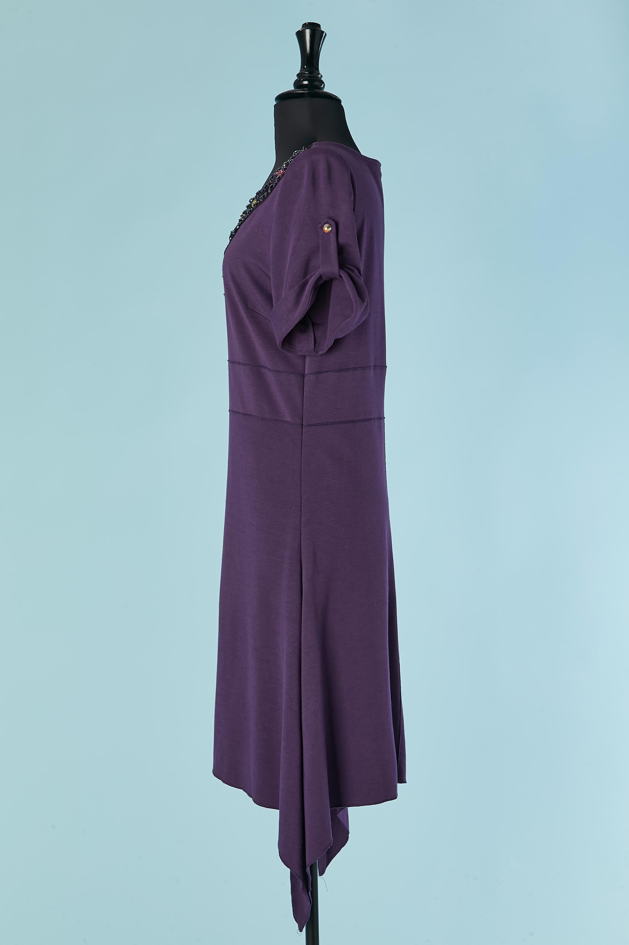 Asymmetrisches Cocktailkleid aus lila Jersey mit Perlenstickerei FENDI im Zustand „Hervorragend“ im Angebot in Saint-Ouen-Sur-Seine, FR