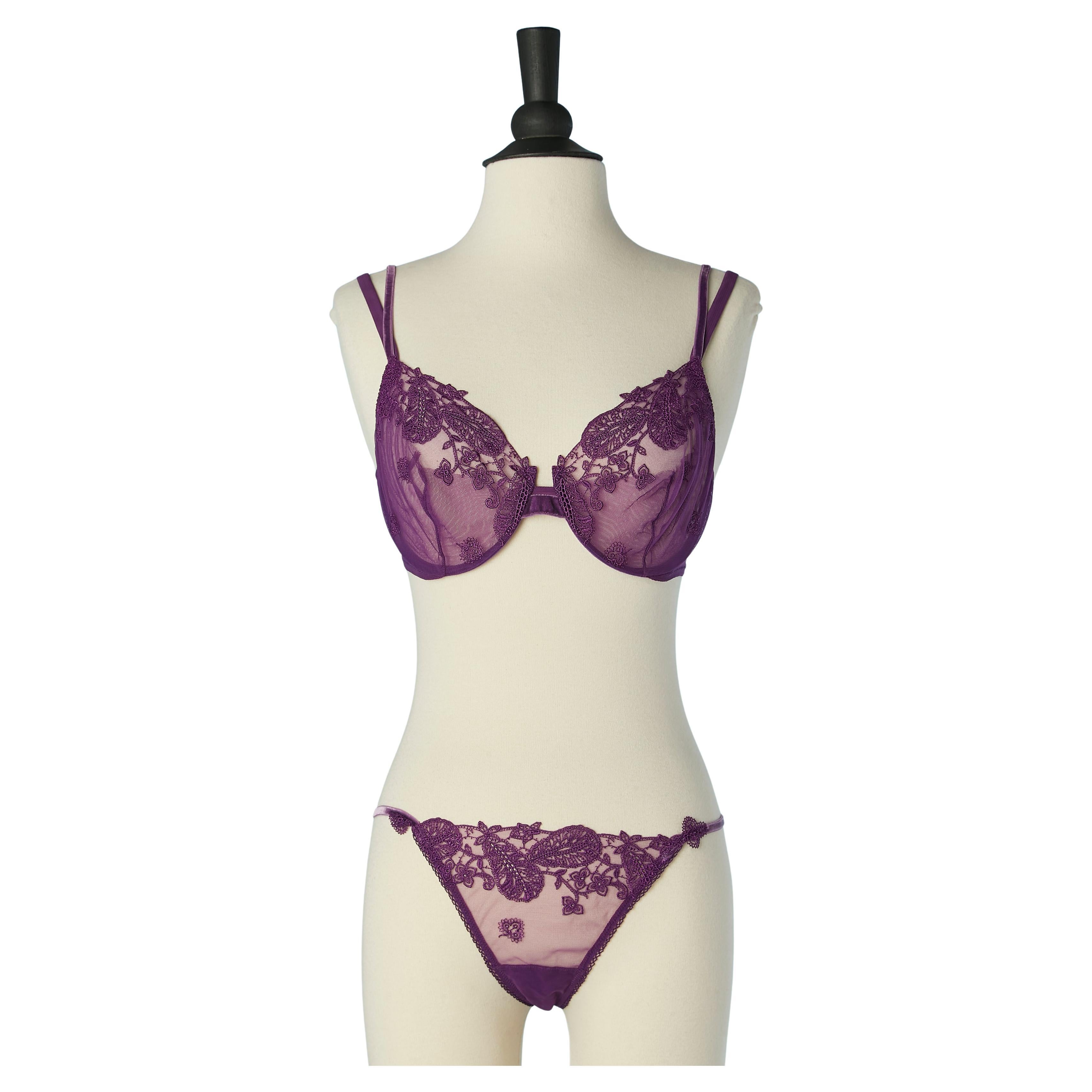 Purple lace bra and pantie ensemble LA PERLA ( new) For Sale