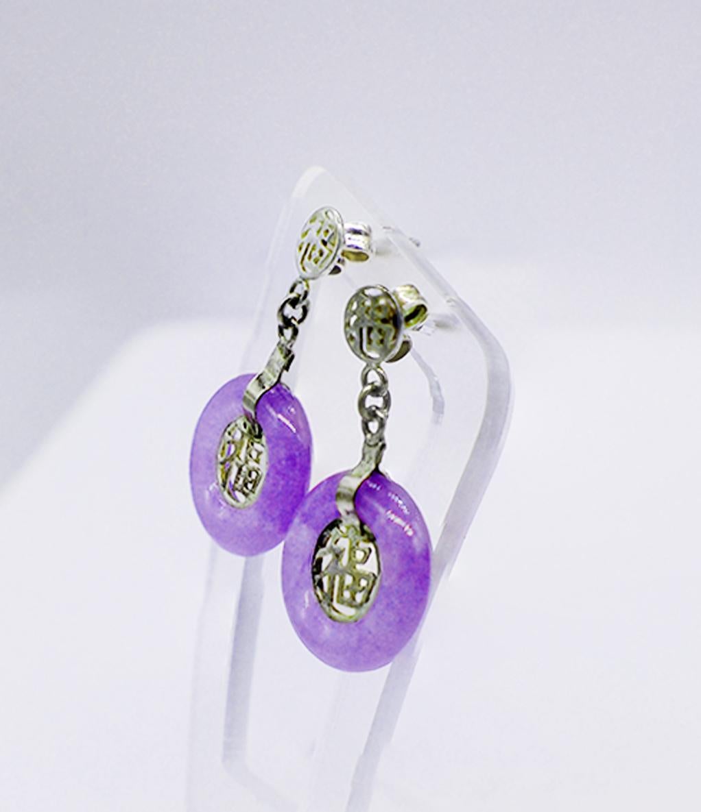 lavender contrast jewellery
