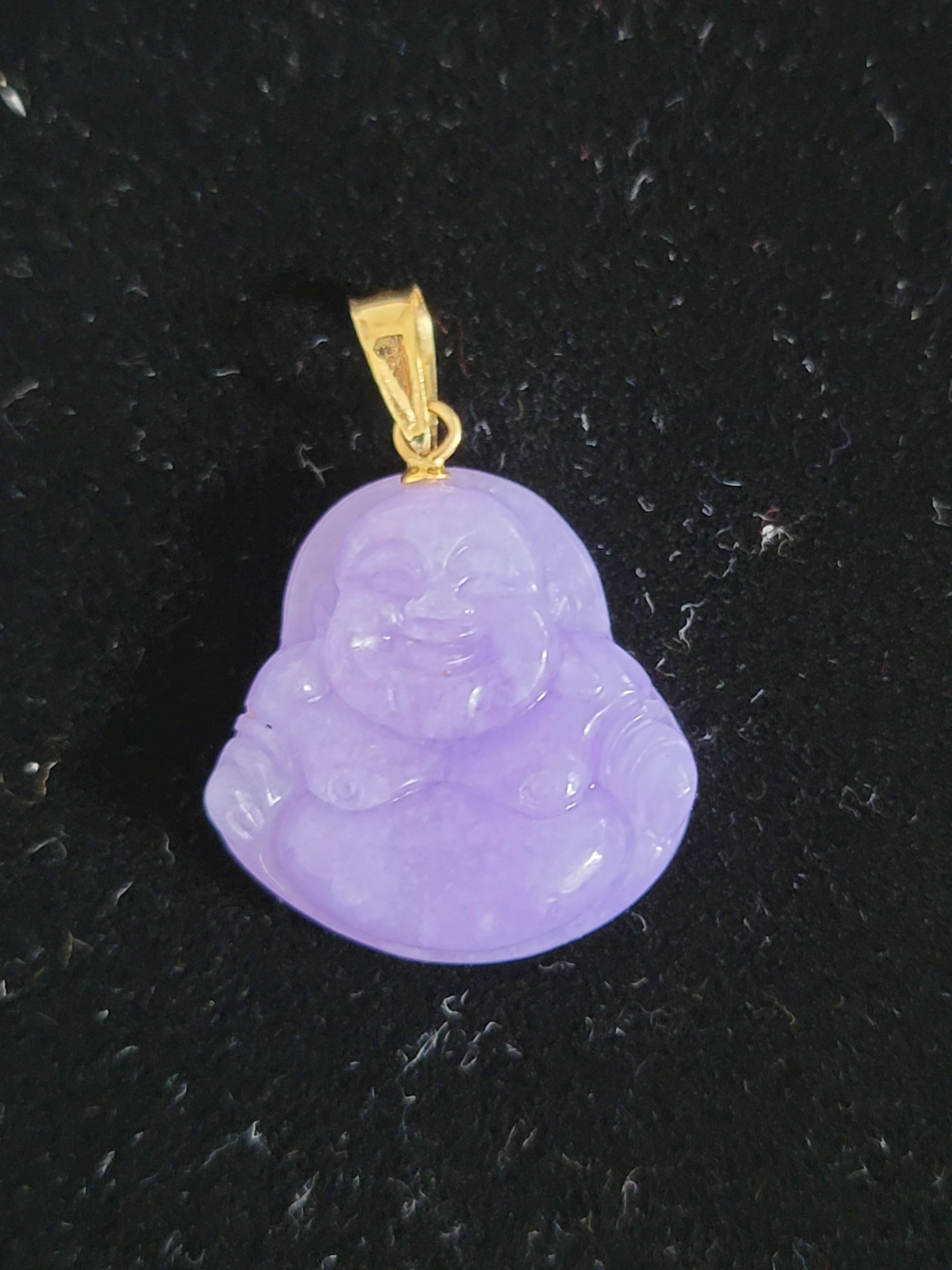 Women's or Men's Purple Lavender Jade Laughing Buddha Pendant (With 14K Yellow Gold) For Sale