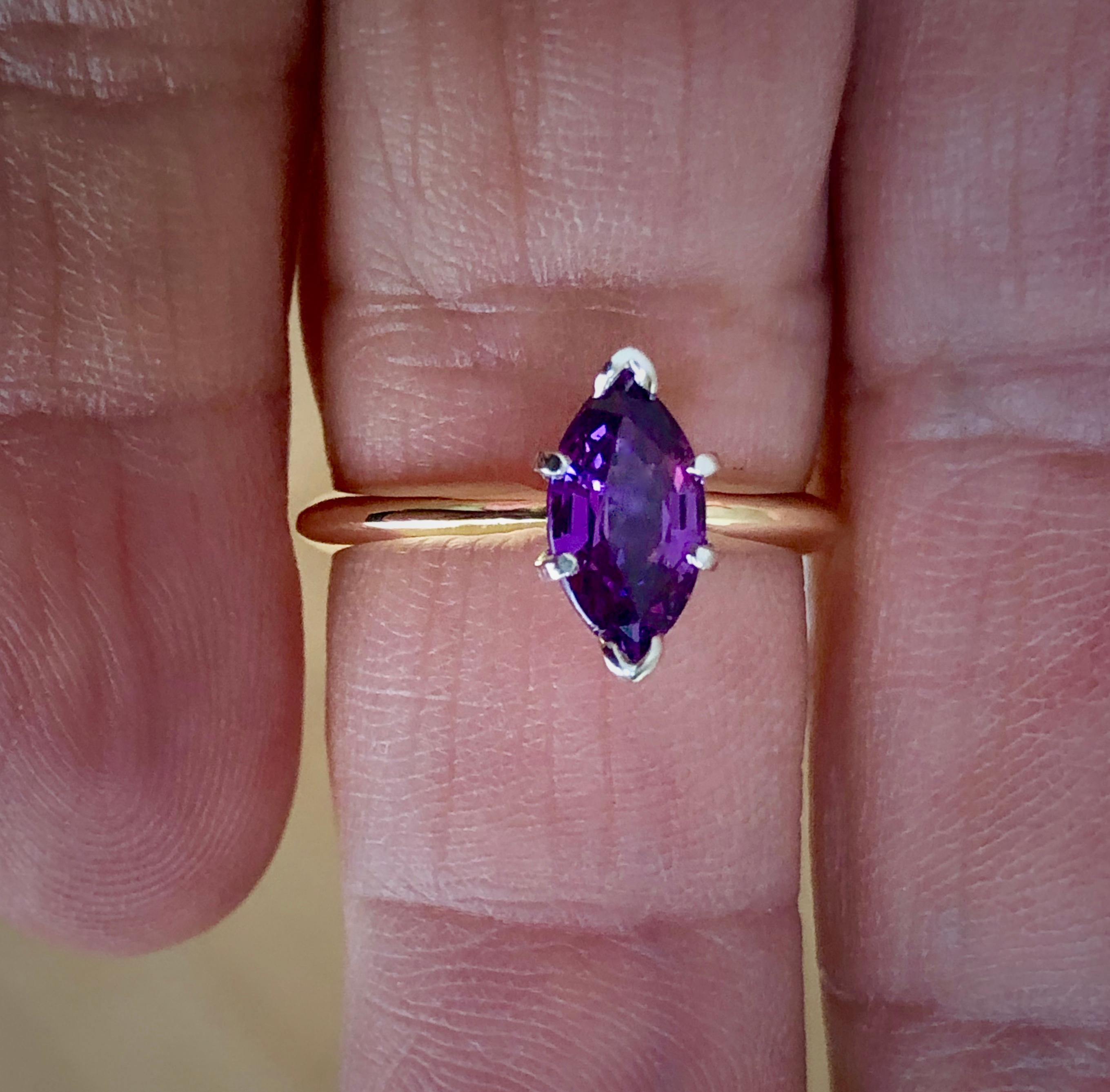 Art Deco Purple Marquise Sapphire Engagement Ring 18 Karat Gold and Platinum For Sale