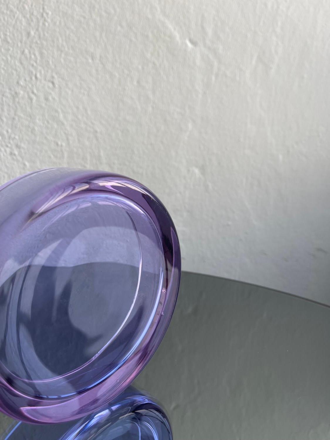 italien Bol violet de Murano - verre décoratif en vente