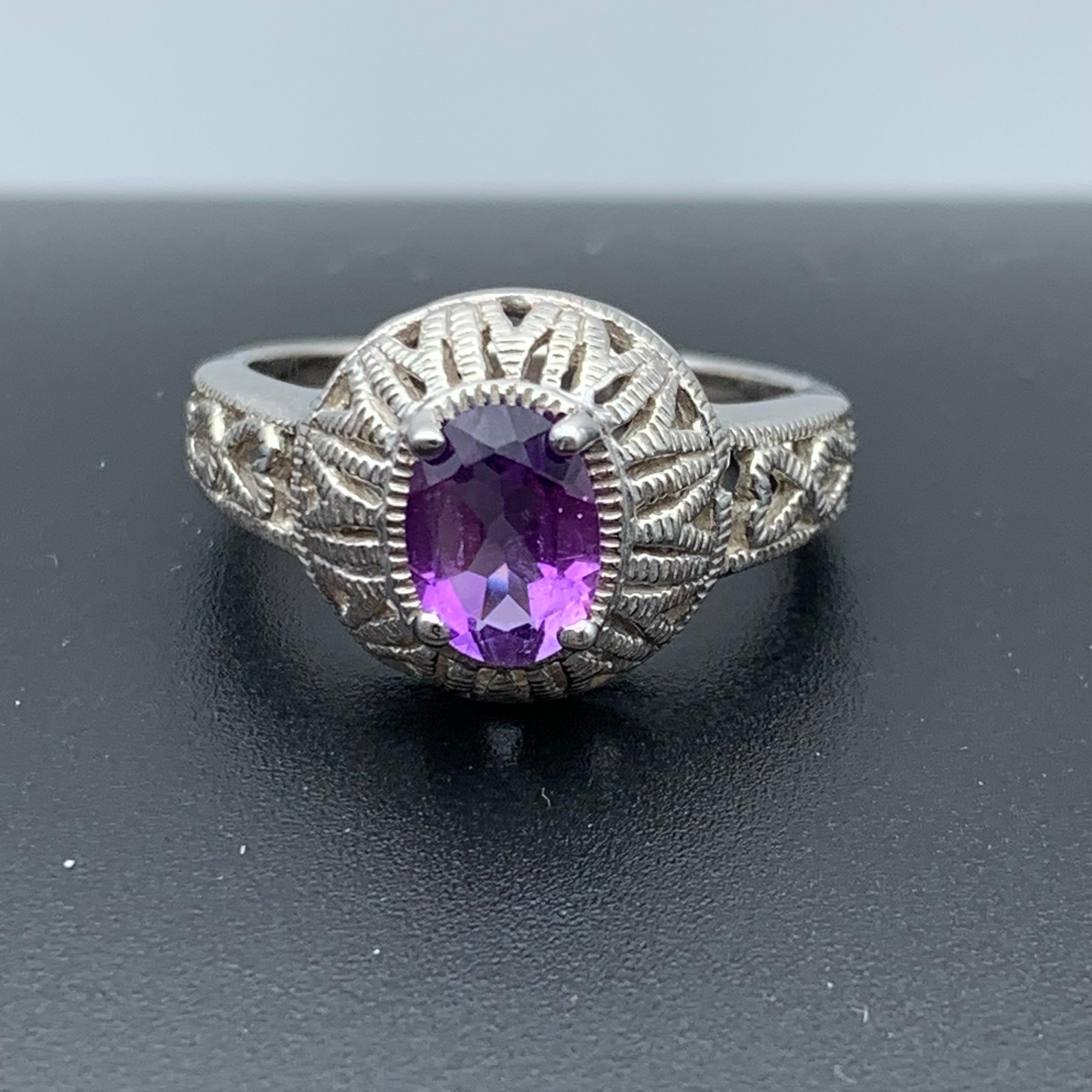 Taglio ovale Anello con gemma ametista naturale viola in argento 925 - misura 8 dal Brasile in vendita