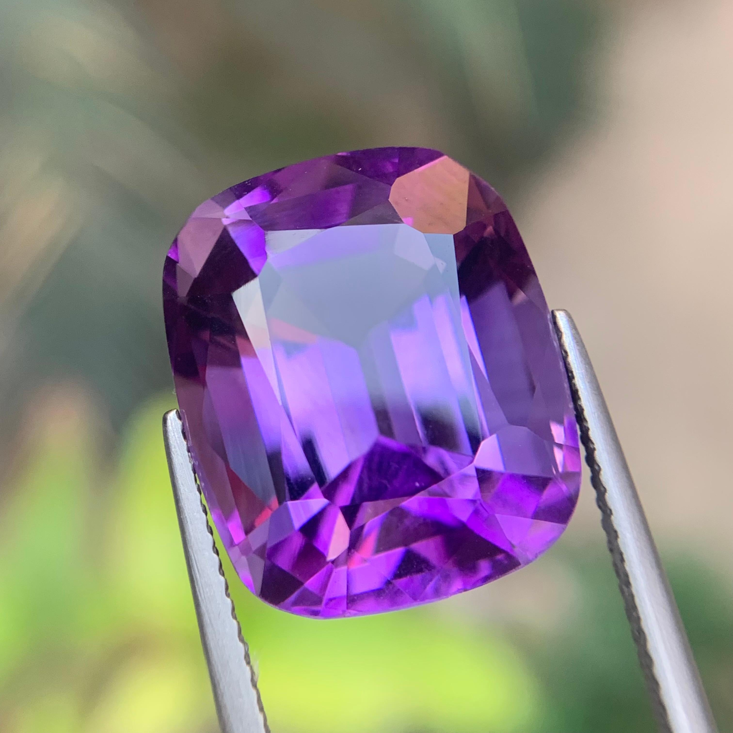Gemma sfusa di ametista Nature 27,93 carati, anello con taglio a cuscino, ciondolo-gioiello in vendita 5