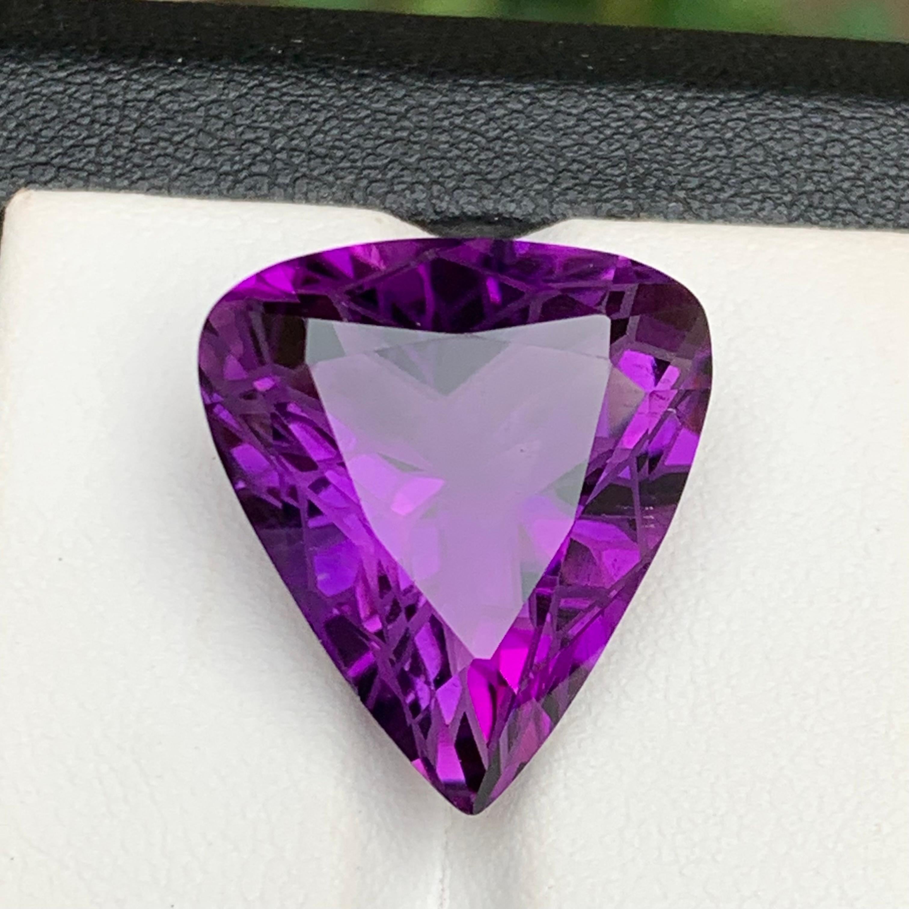 Purple Natural Amethyst Necklace Pendant Loose Gemstone 18.30 Ct Trillion Cut For Sale 6