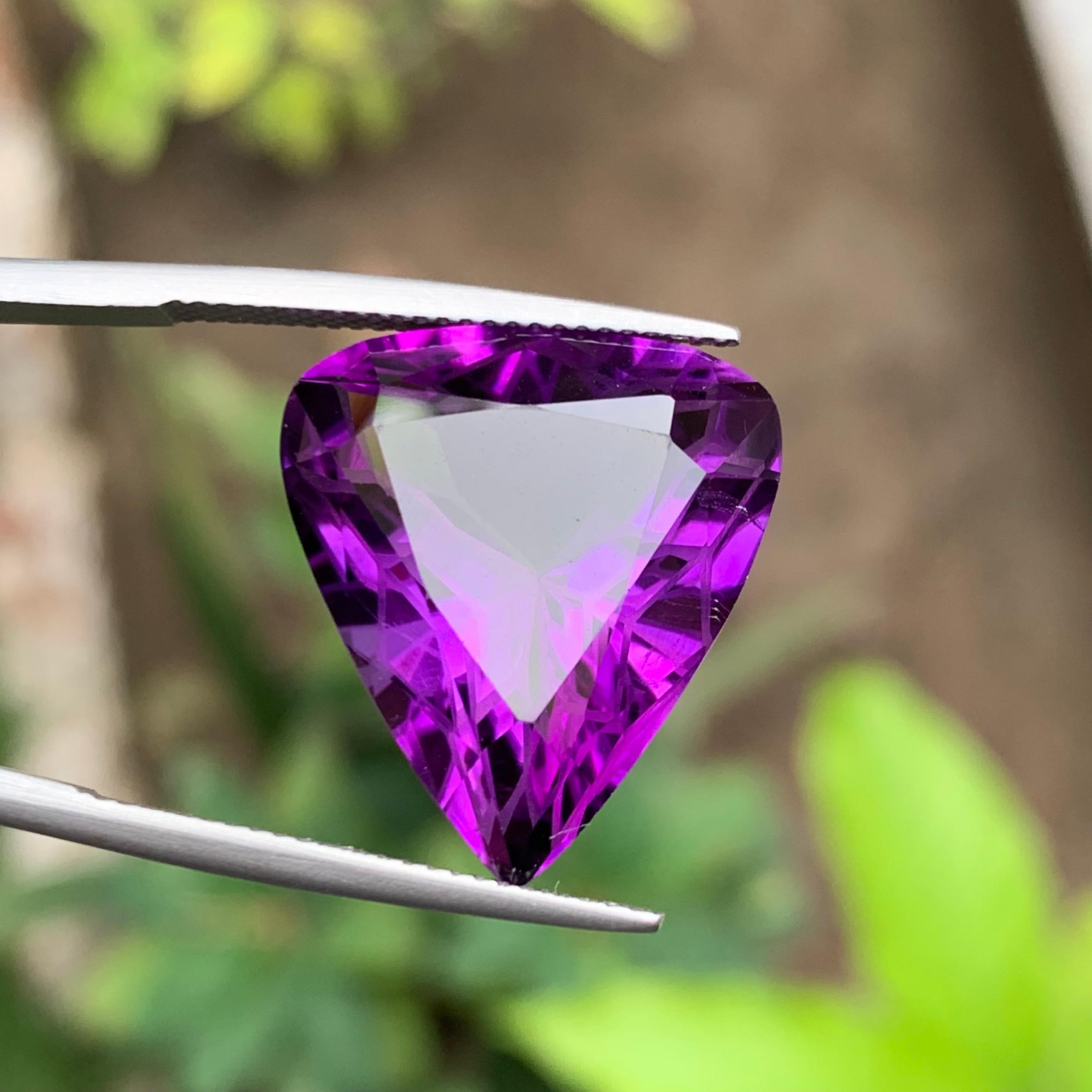 Purple Natural Amethyst Necklace Pendant Loose Gemstone 18.30 Ct Trillion Cut For Sale 7