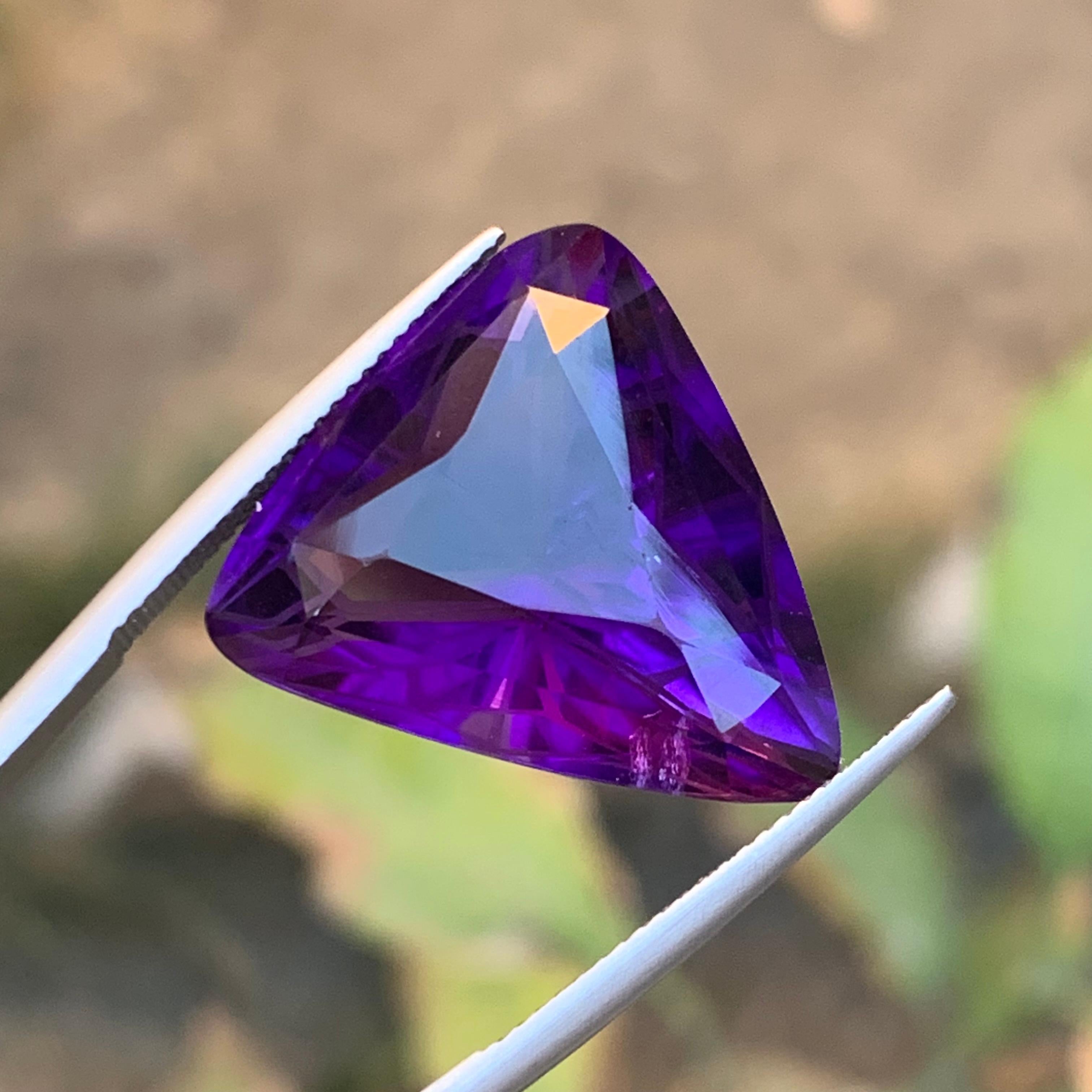 Purple Natural Amethyst Necklace Pendant Loose Gemstone 27.45 Ct Trillion Cut For Sale 5