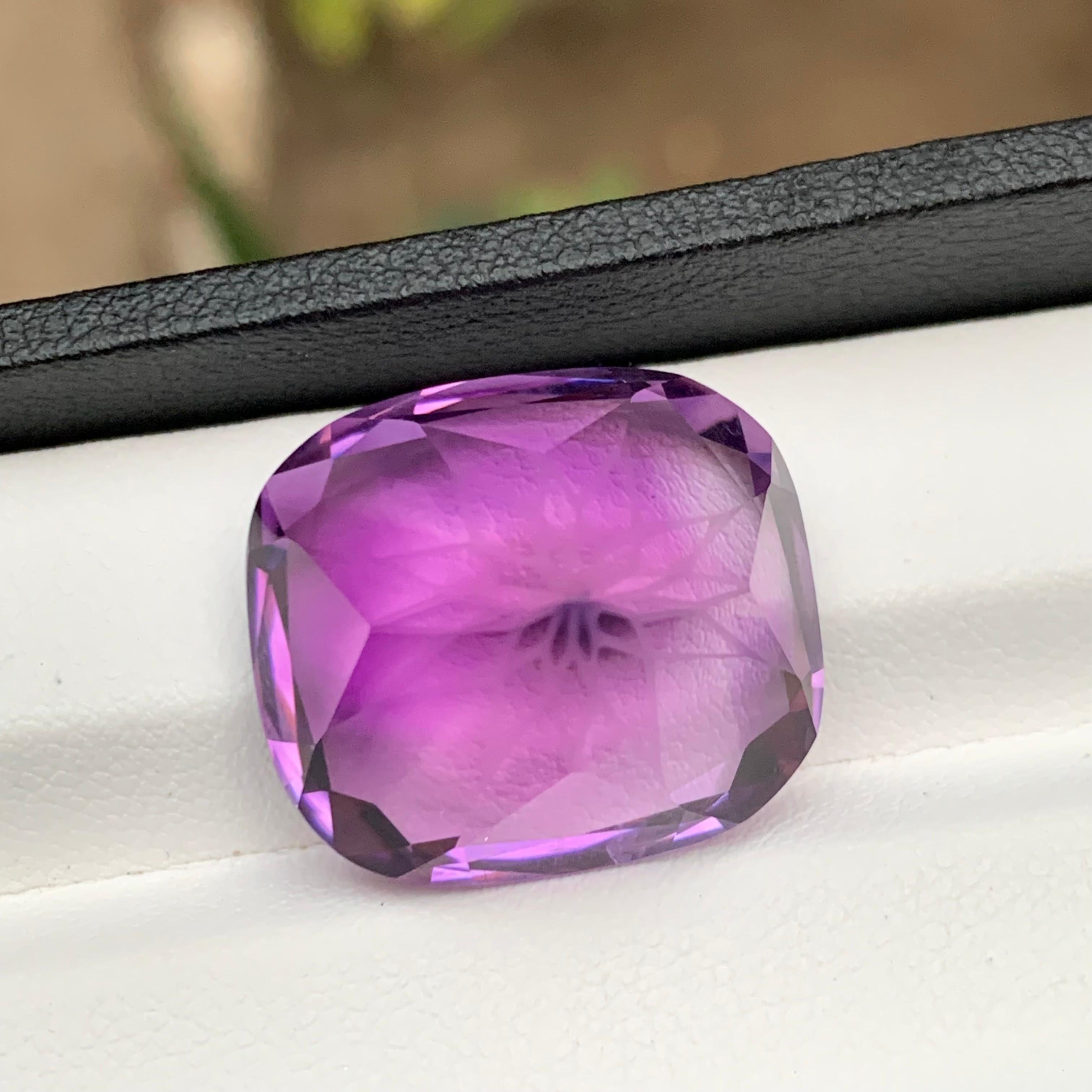 Collana di ametista naturale viola con ciondolo a forma di gemma sciolta 34.55Ct con taglio a fiore Jewell in vendita 6