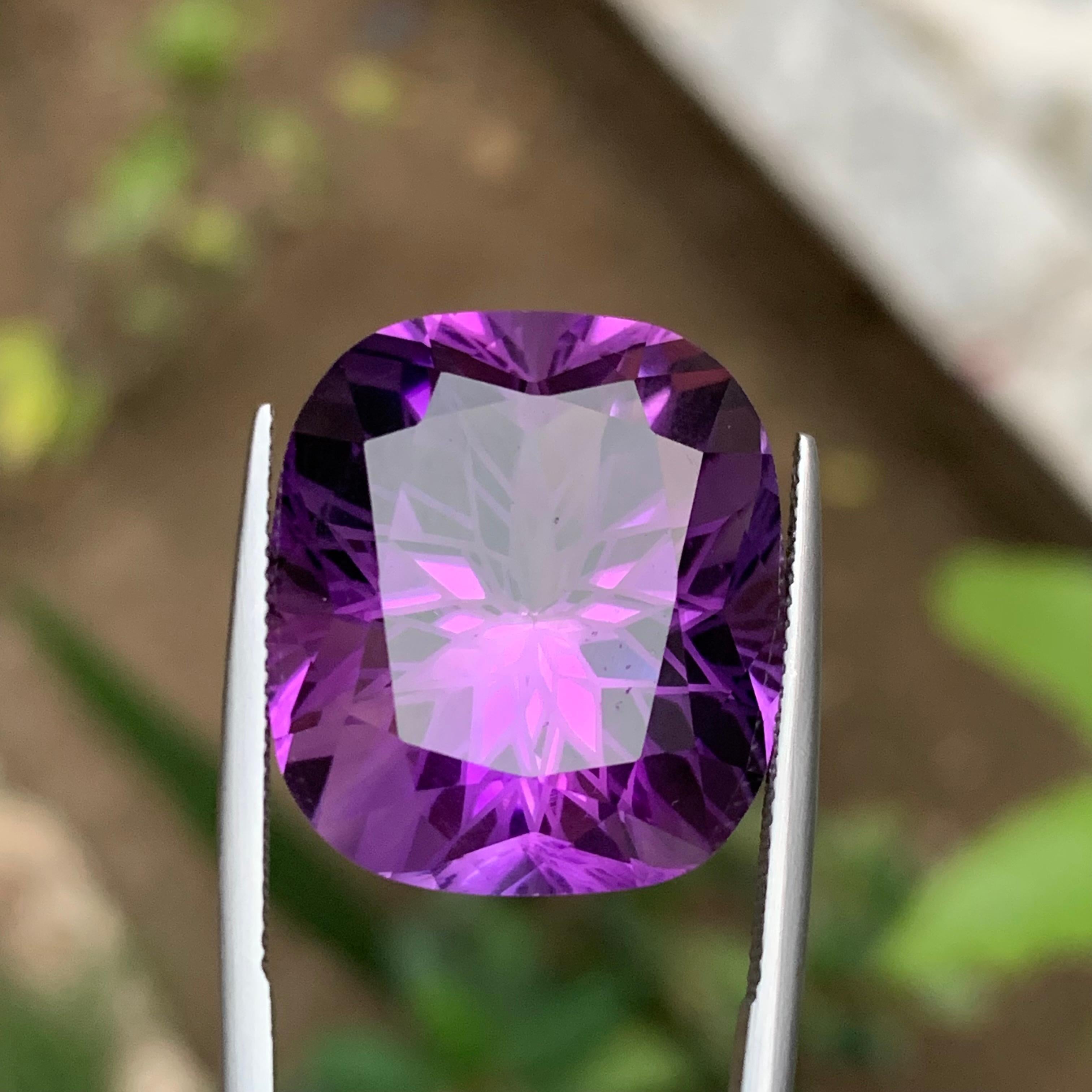 Collana di ametista naturale viola con ciondolo a forma di gemma sciolta 34.55Ct con taglio a fiore Jewell in vendita 2