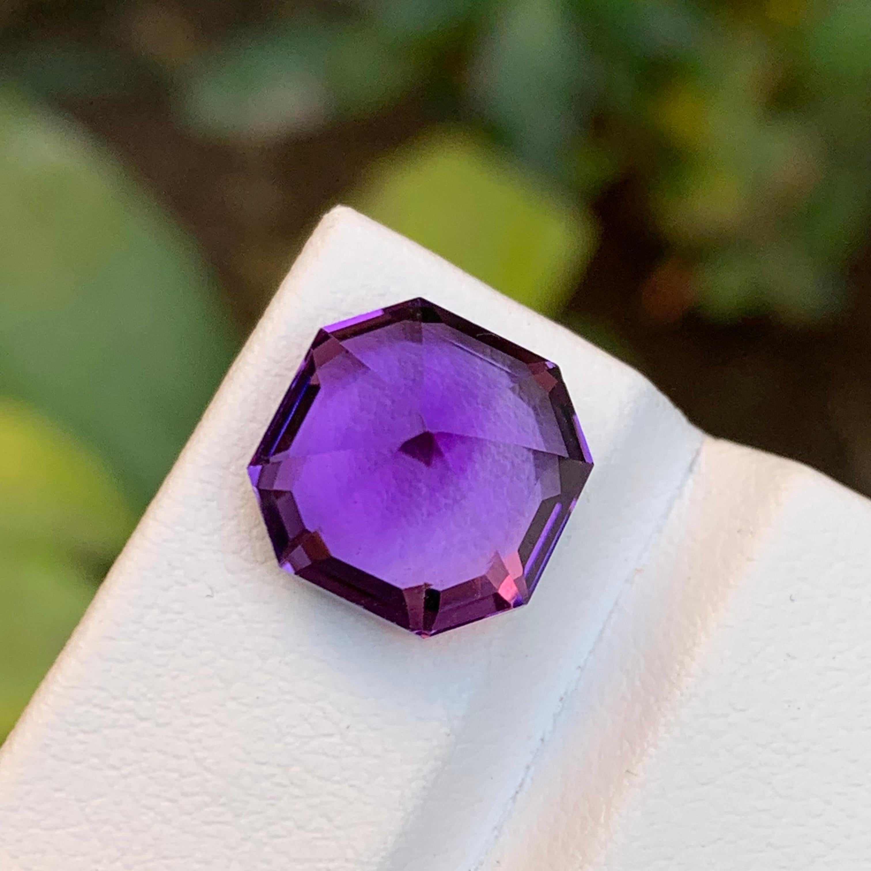 Purple Natural Amethyst Octagon/Asscher Cut, 8.40 Carat for any Jewelry Setting In New Condition In Peshawar, PK
