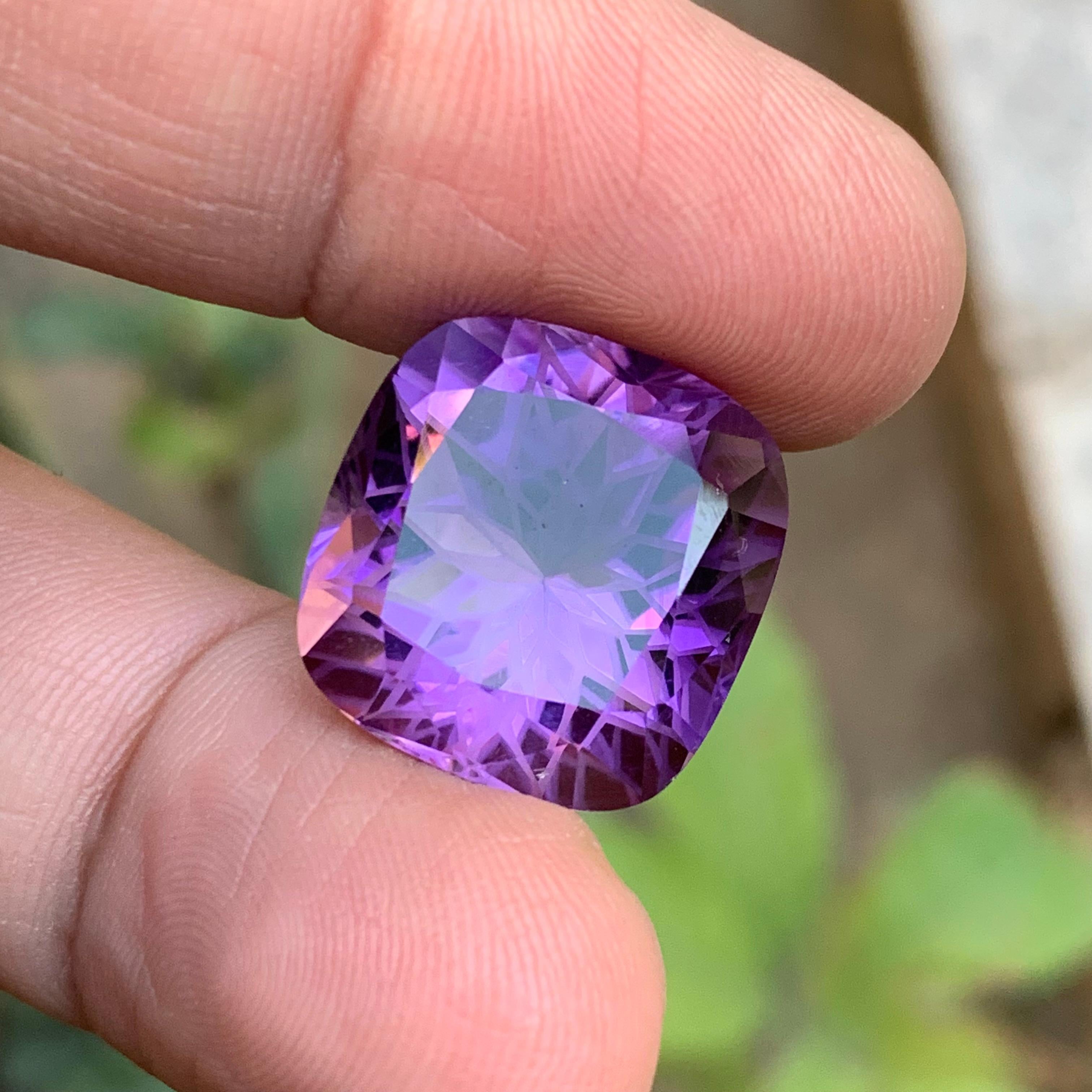 Contemporary Purple Natural Amethyst Pendant Gemstone 24.35 Ct Flower Cushion Cut for Jewelry For Sale
