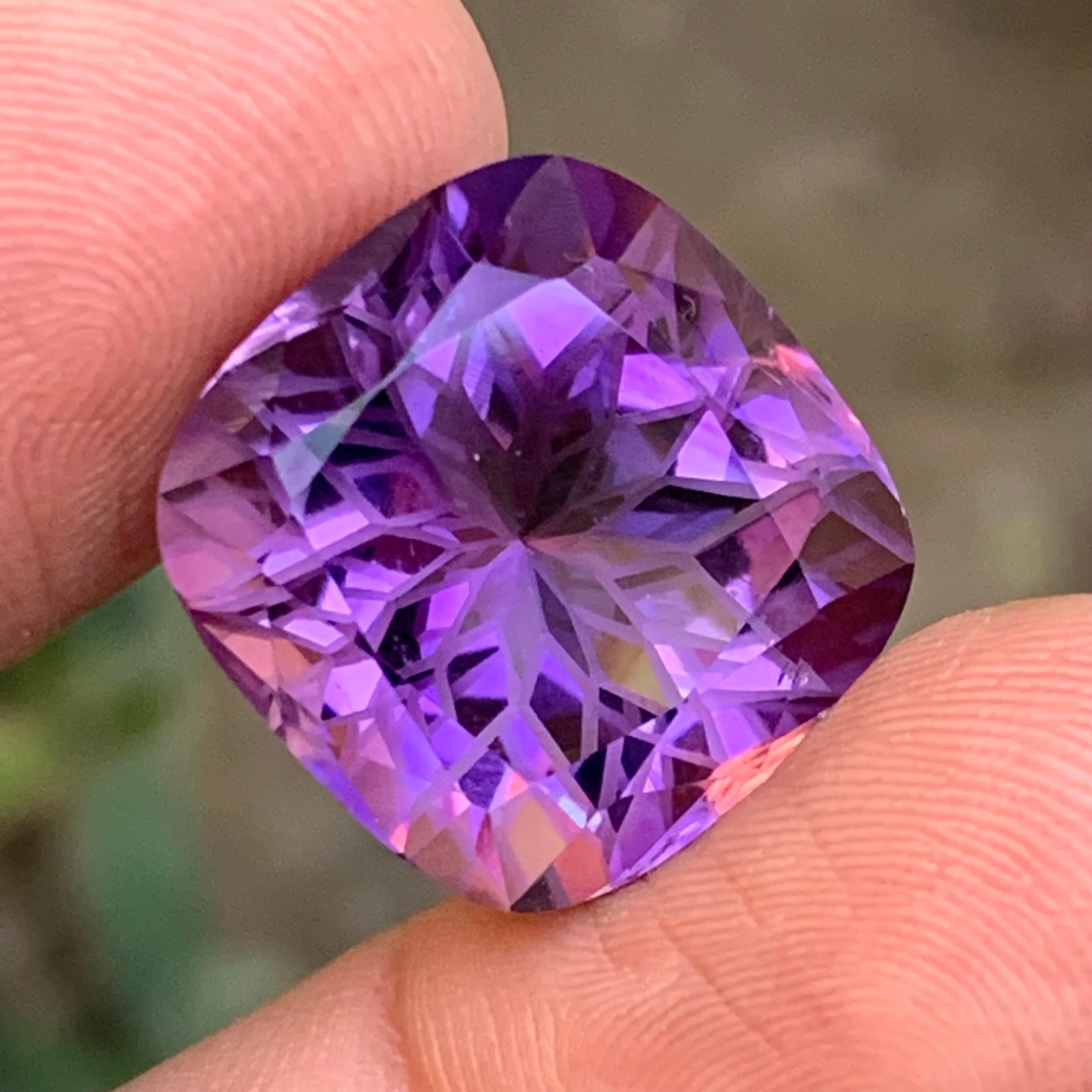 Purple Natural Amethyst Pendant Gemstone 24.35 Ct Flower Cushion Cut for Jewelry For Sale 2