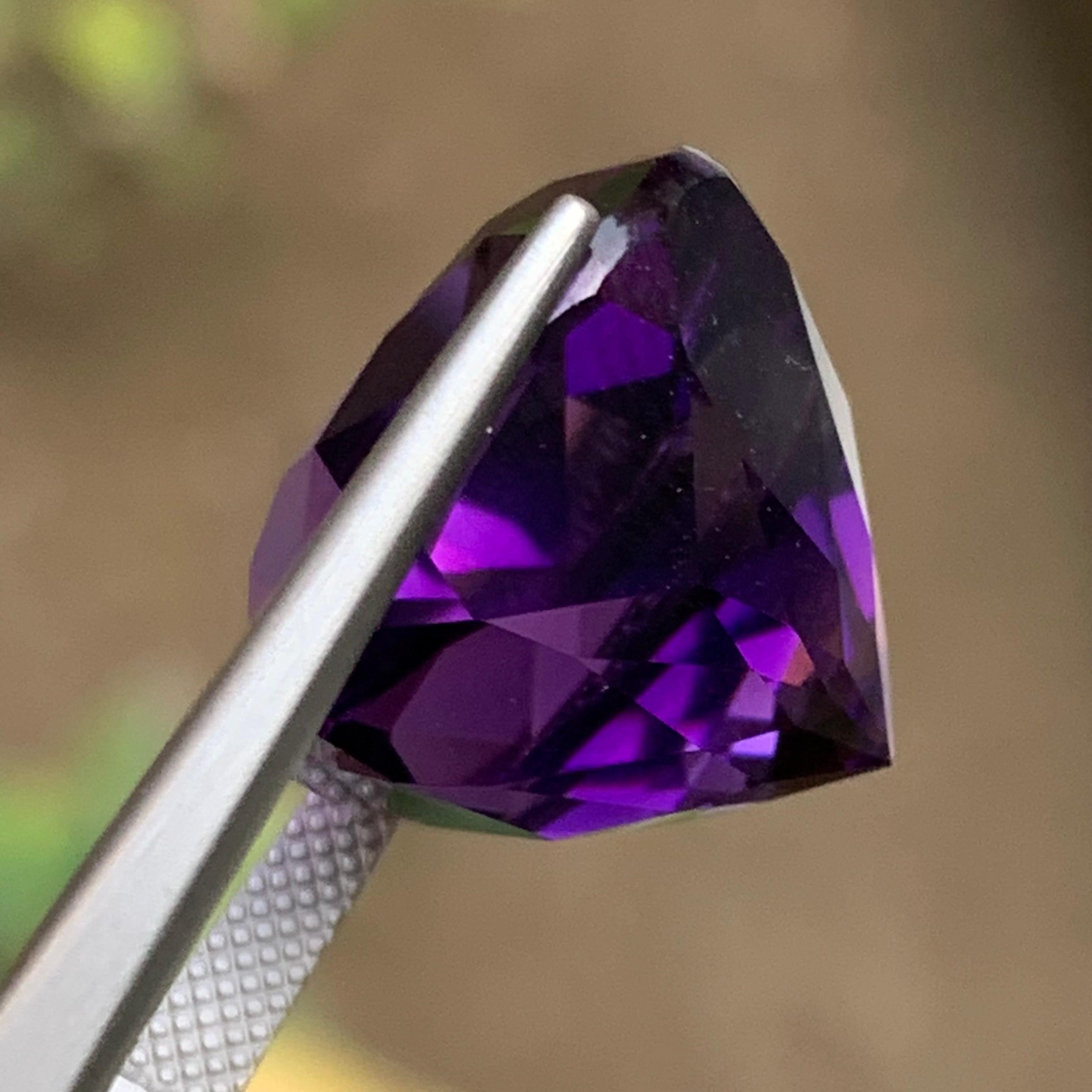 Púrpura Natural Amatista Colgante Piedra Preciosa 27,10 Ct Flor Corte Cojín para Joyería en venta 4