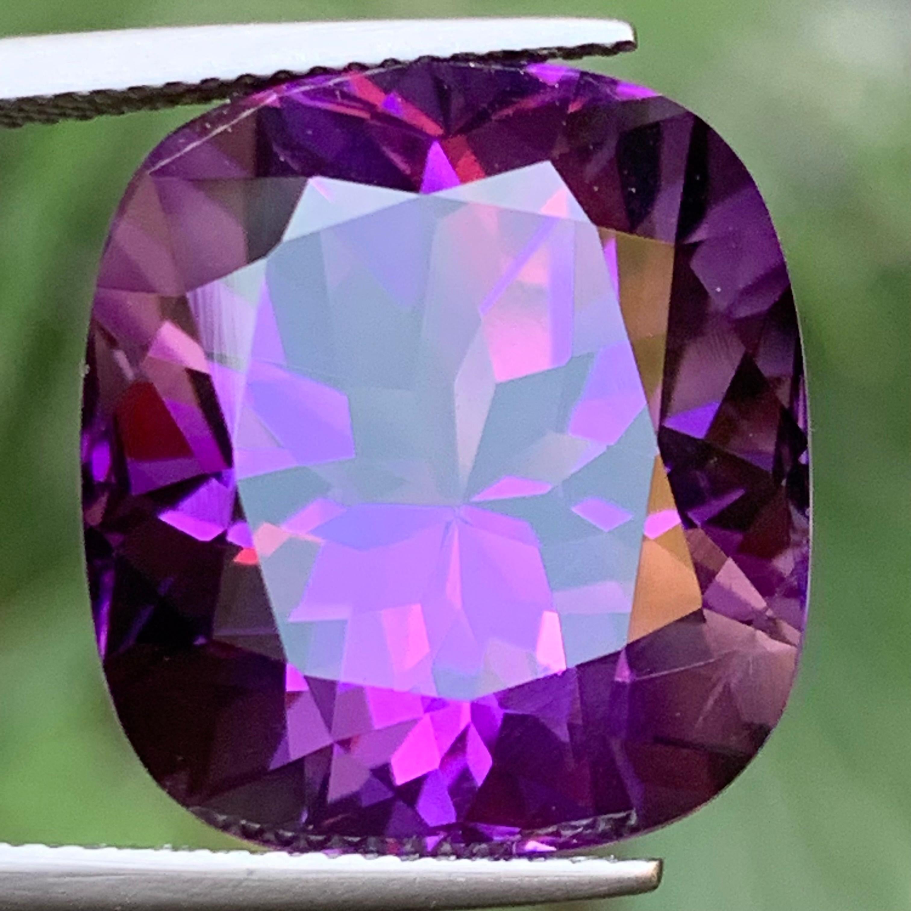 ¡Flor de corte cojín amatista púrpura natural de piedras preciosas para el colgante del collar, pulsera o cualquier otra joyería de Brasil!

💎 TIPO DE PIEDRA PRECIOSA: Amatista 
⚖️ PESO: 27,10 Quilates
FORMA Y CORTE: Flor talla cojín
📏 TAMAÑO