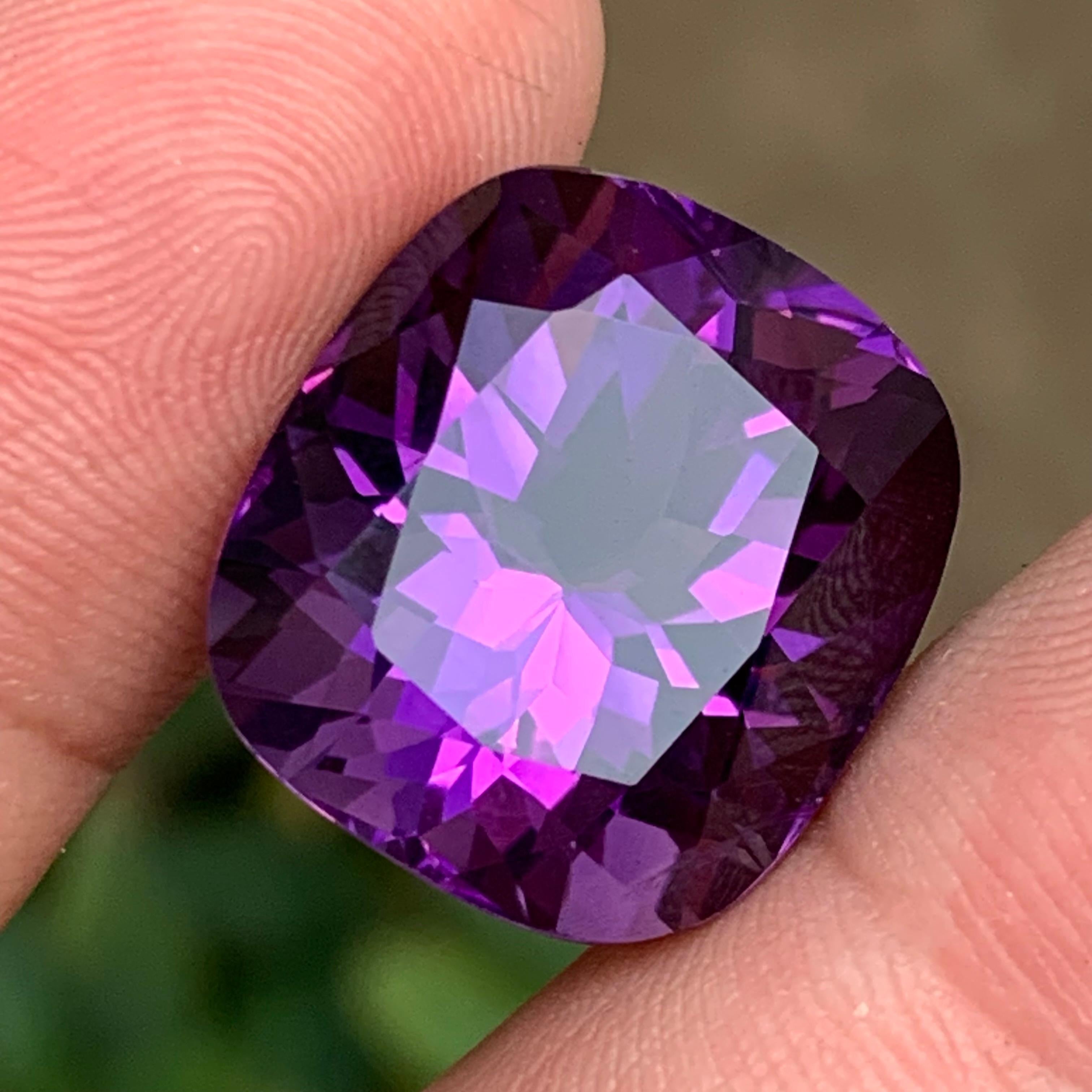 Femenino o masculino Púrpura Natural Amatista Colgante Piedra Preciosa 27,10 Ct Flor Corte Cojín para Joyería en venta