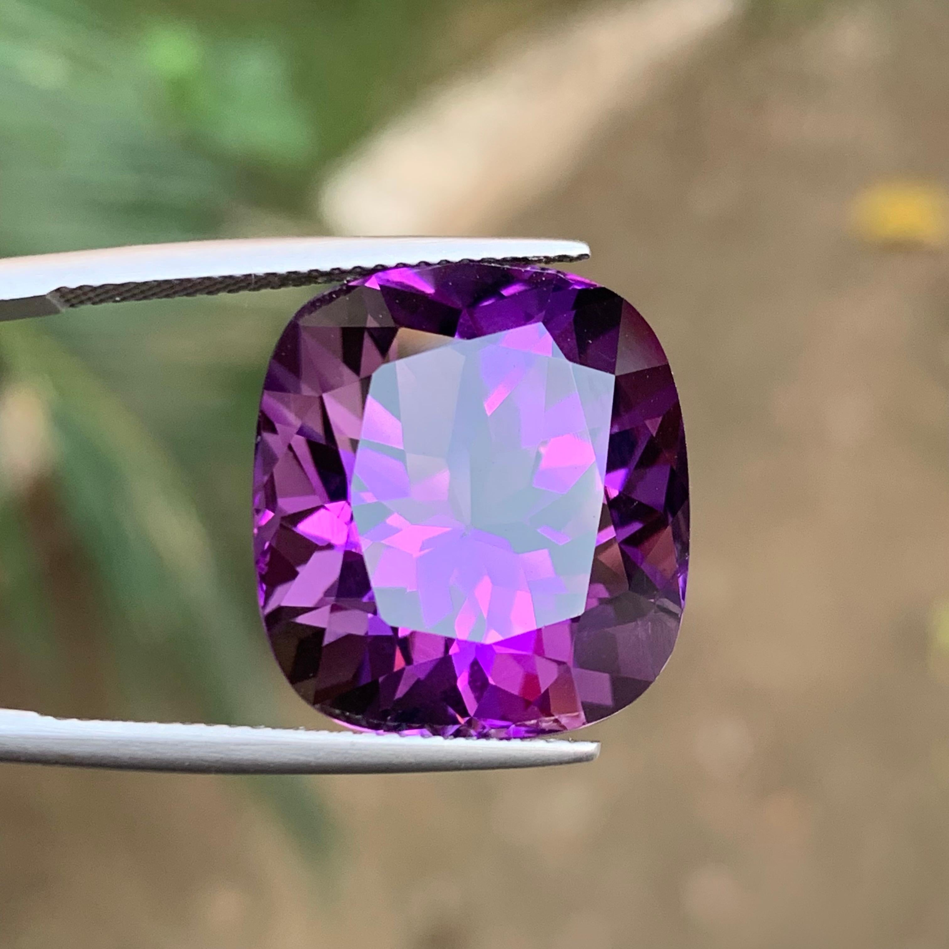 Púrpura Natural Amatista Colgante Piedra Preciosa 27,10 Ct Flor Corte Cojín para Joyería en venta 1