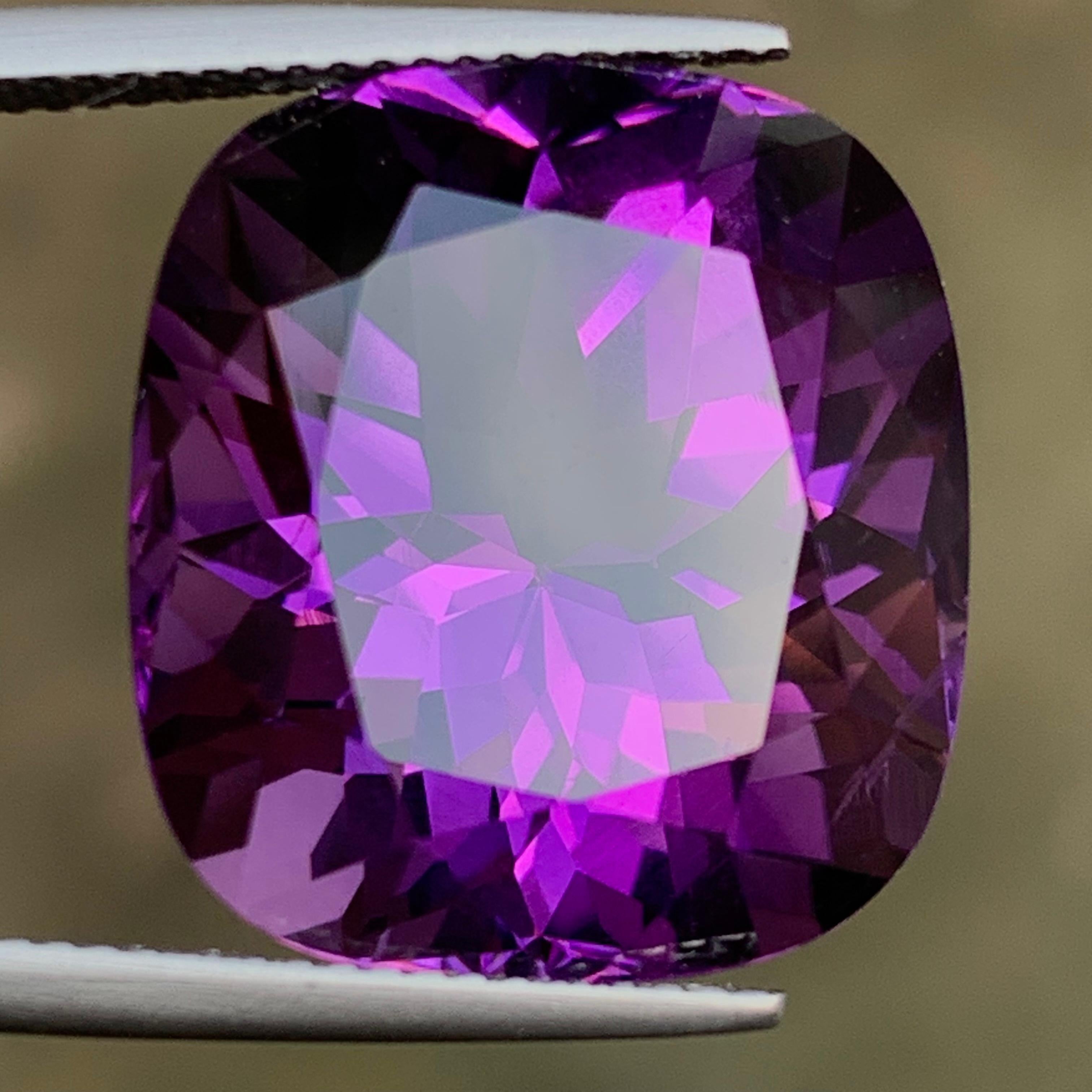 Púrpura Natural Amatista Colgante Piedra Preciosa 27,10 Ct Flor Corte Cojín para Joyería en venta 3