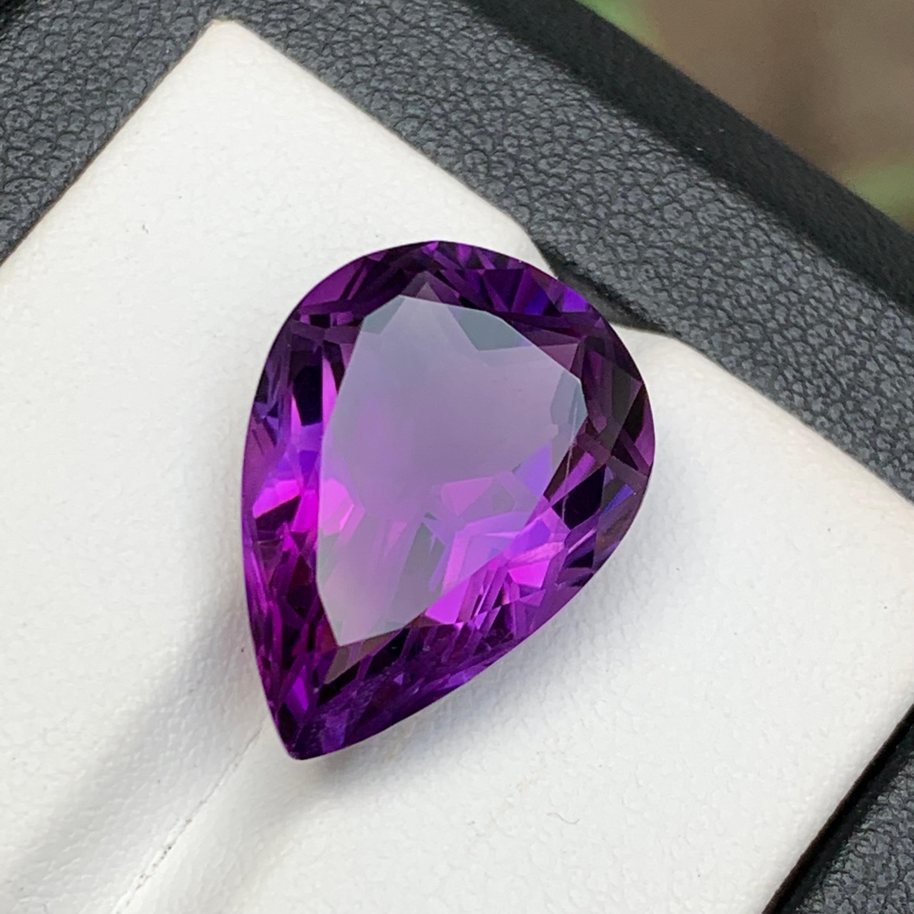 Purple Natural Amethyst Loose Gemstone for Necklace Pendant, or any other Jewelry Setting-Pear Shape Flower Cut from Brazil!!

💎 GEMSTONE TYPE: Amethyst 
⚖️ WEIGHT:  12.90 Carats
🪚 SHAPE & CUT: Flower Pear Cut
📏 SIZE (MM): 18.98 x 14.02 x 9.54
🌈