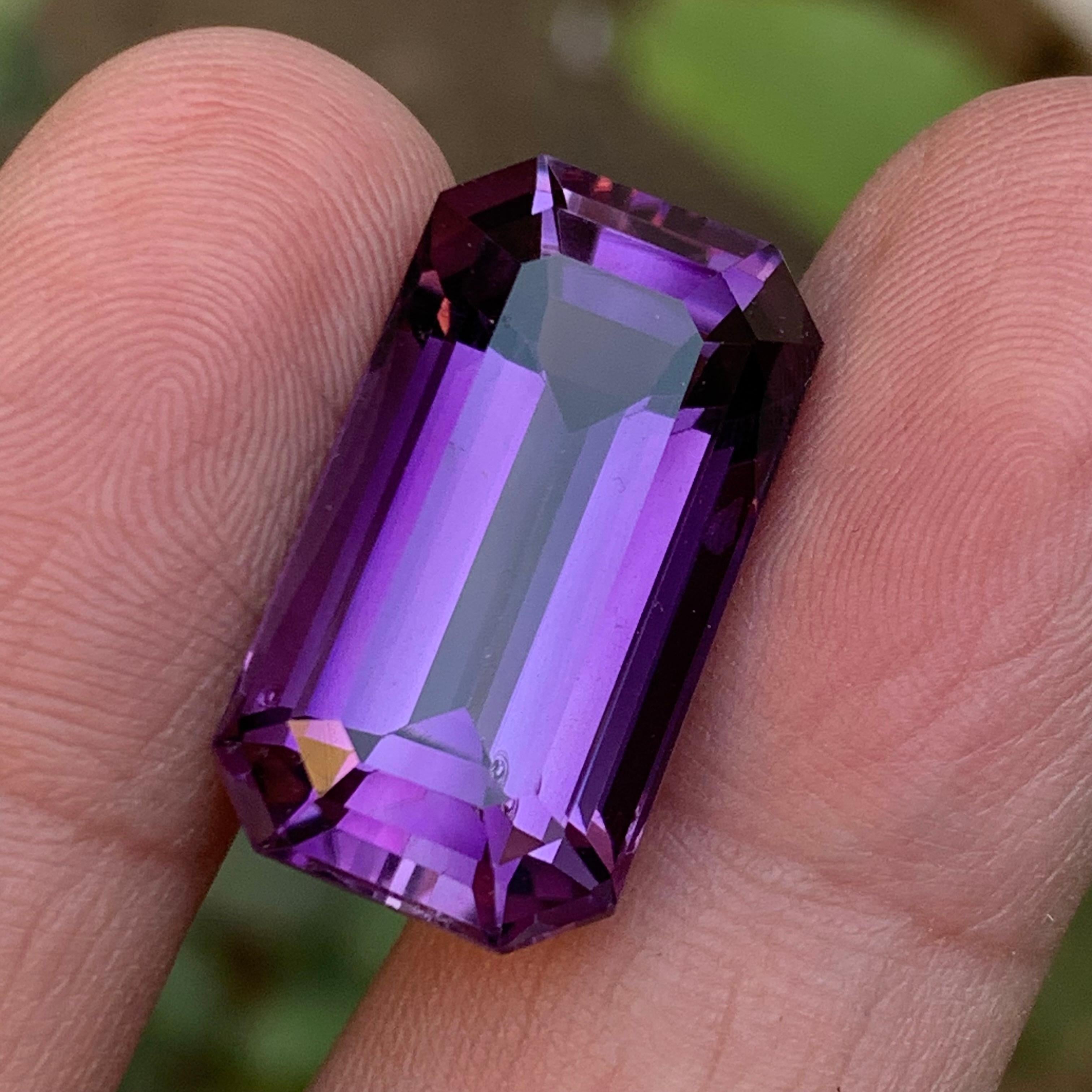 Lila natürlichen Amethyst Anhänger lose Edelstein 25,75 Ct Smaragdschliff für Schmuck für Damen oder Herren im Angebot