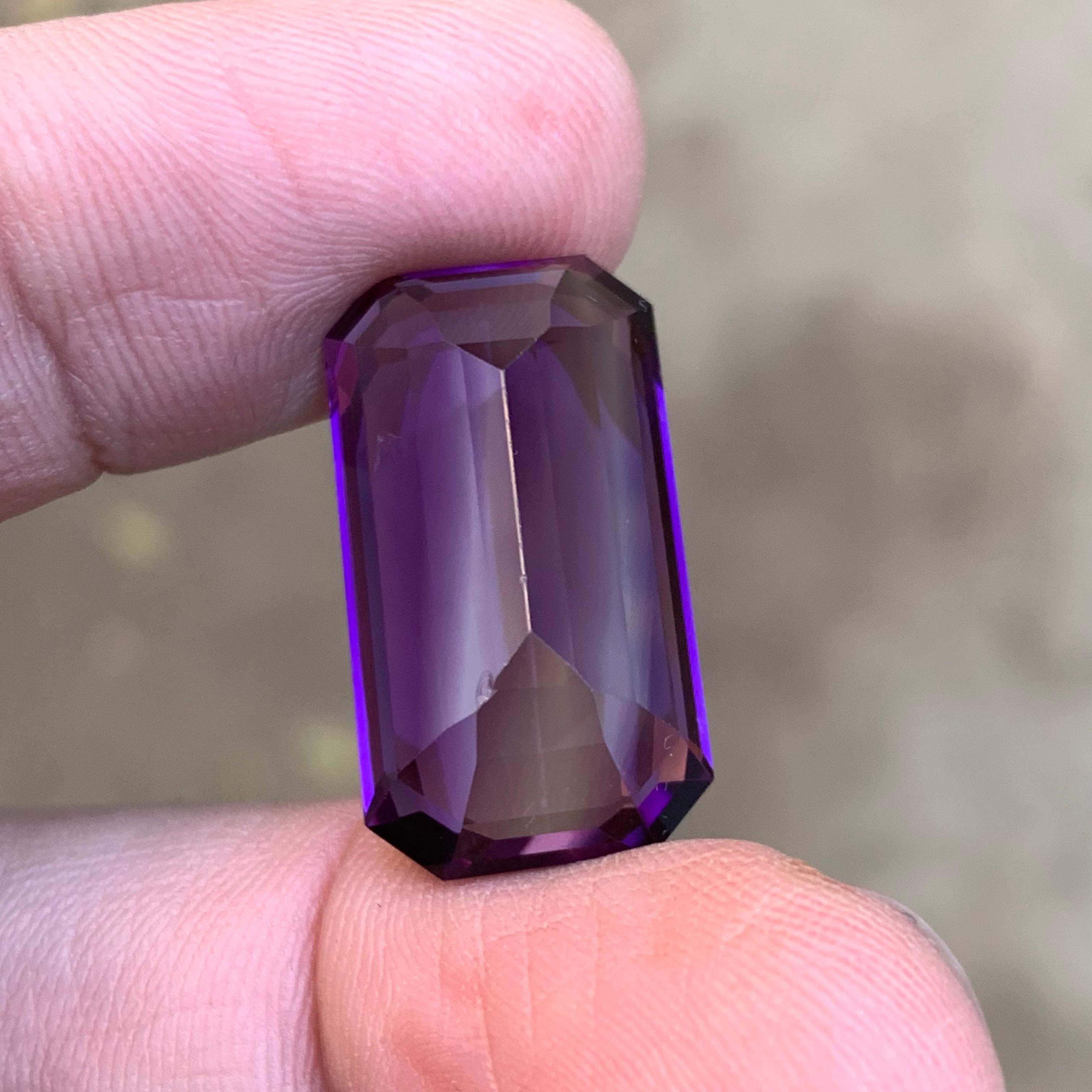 Lila natürlichen Amethyst Anhänger lose Edelstein 25,75 Ct Smaragdschliff für Schmuck im Angebot 4