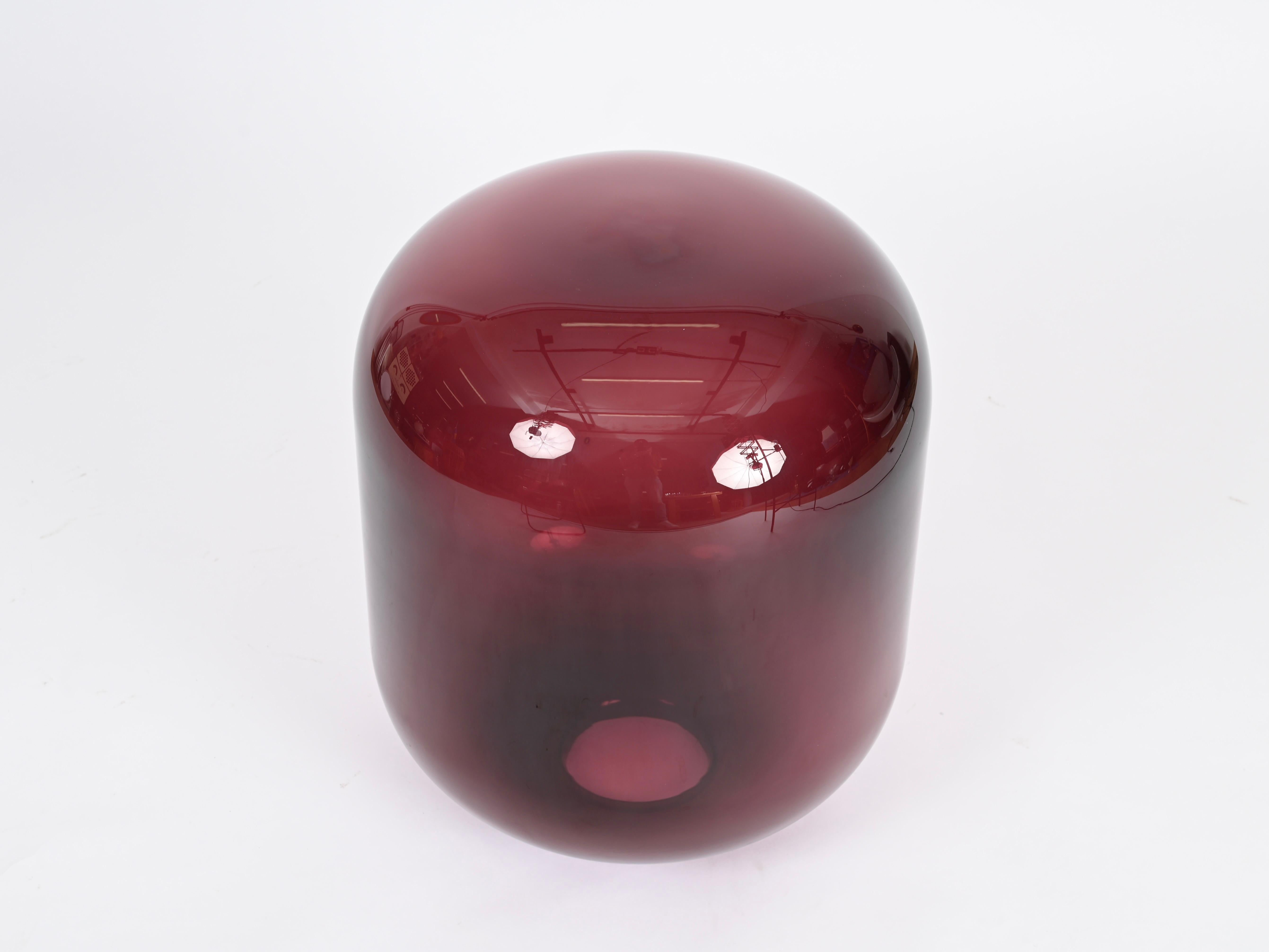 Grand lampadaire violet 
