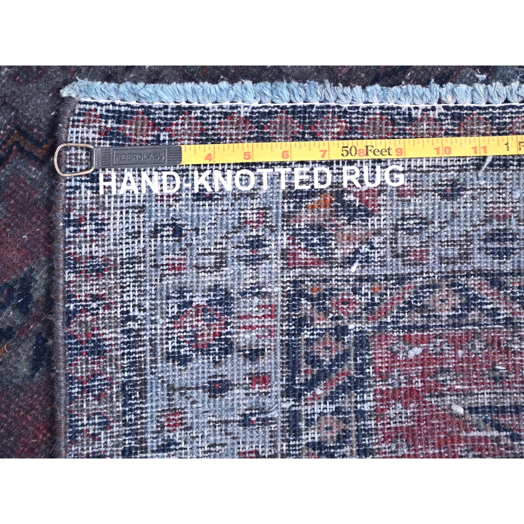 Handgeknüpfter lila überzogener böhmischer alter persischer Hamadan-Teppich aus reiner Wolle im Angebot 1
