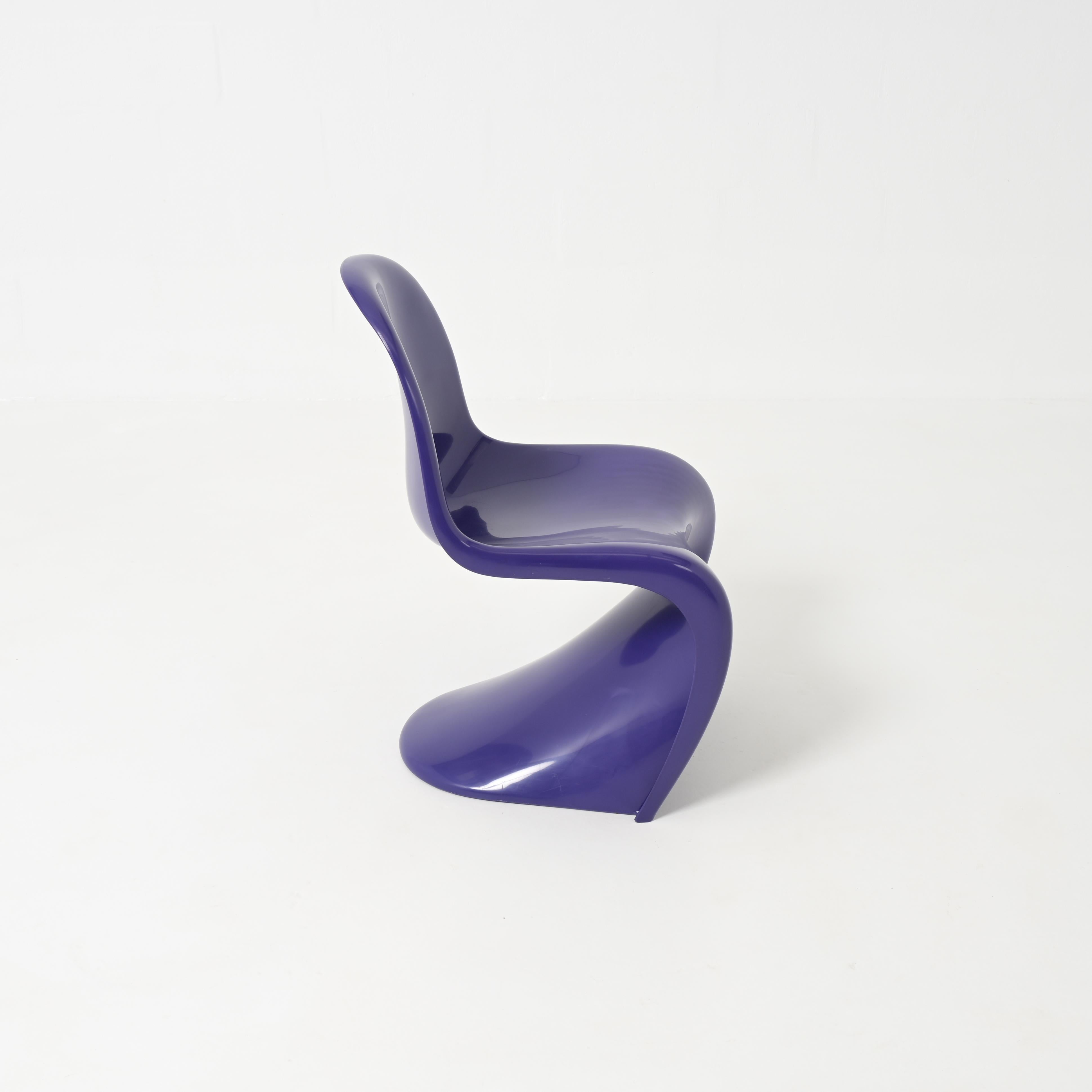 Plastique Chaise Panton pourpre, 1973 en vente