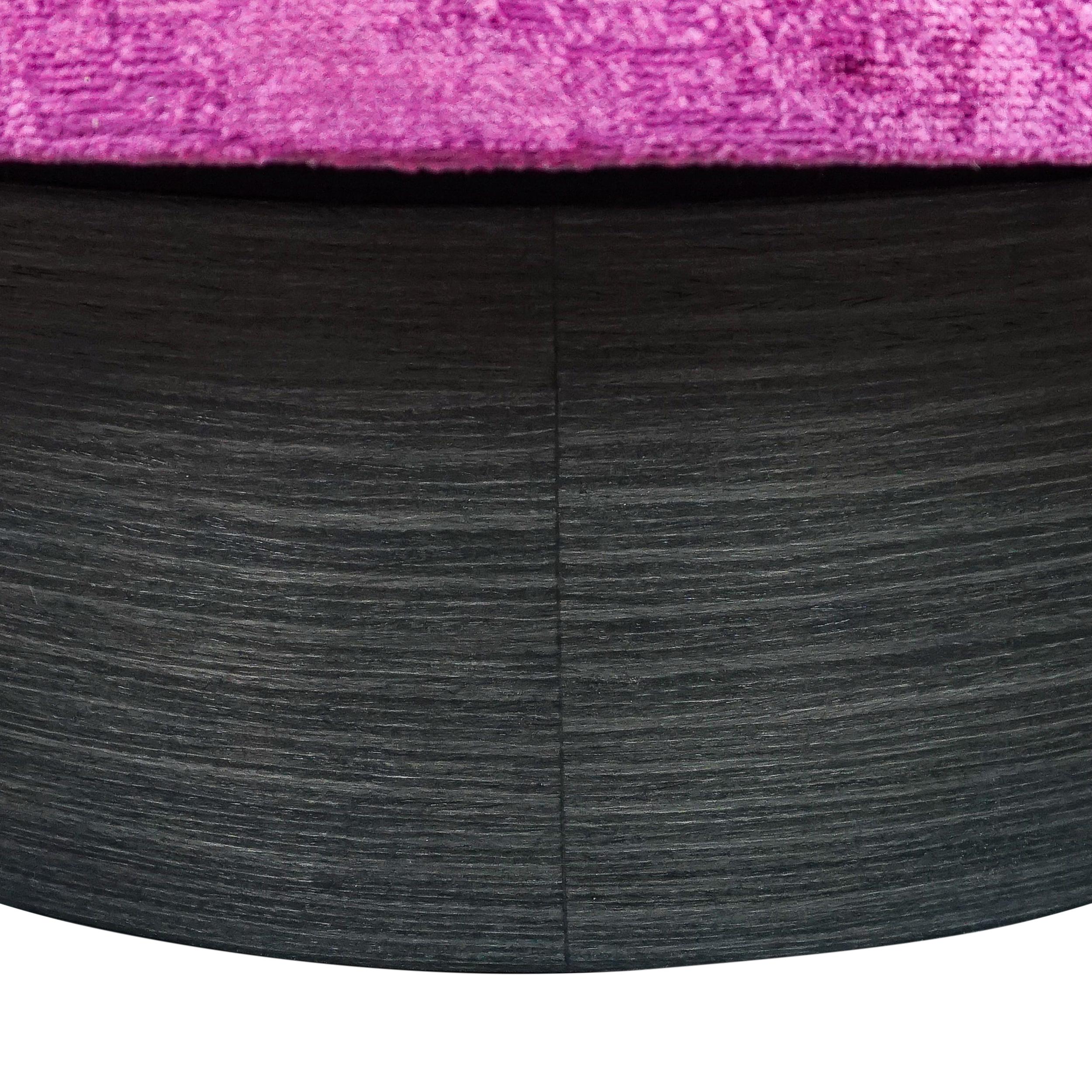 Chaise pivotante en velours brillant violet rose ombré en vente 2