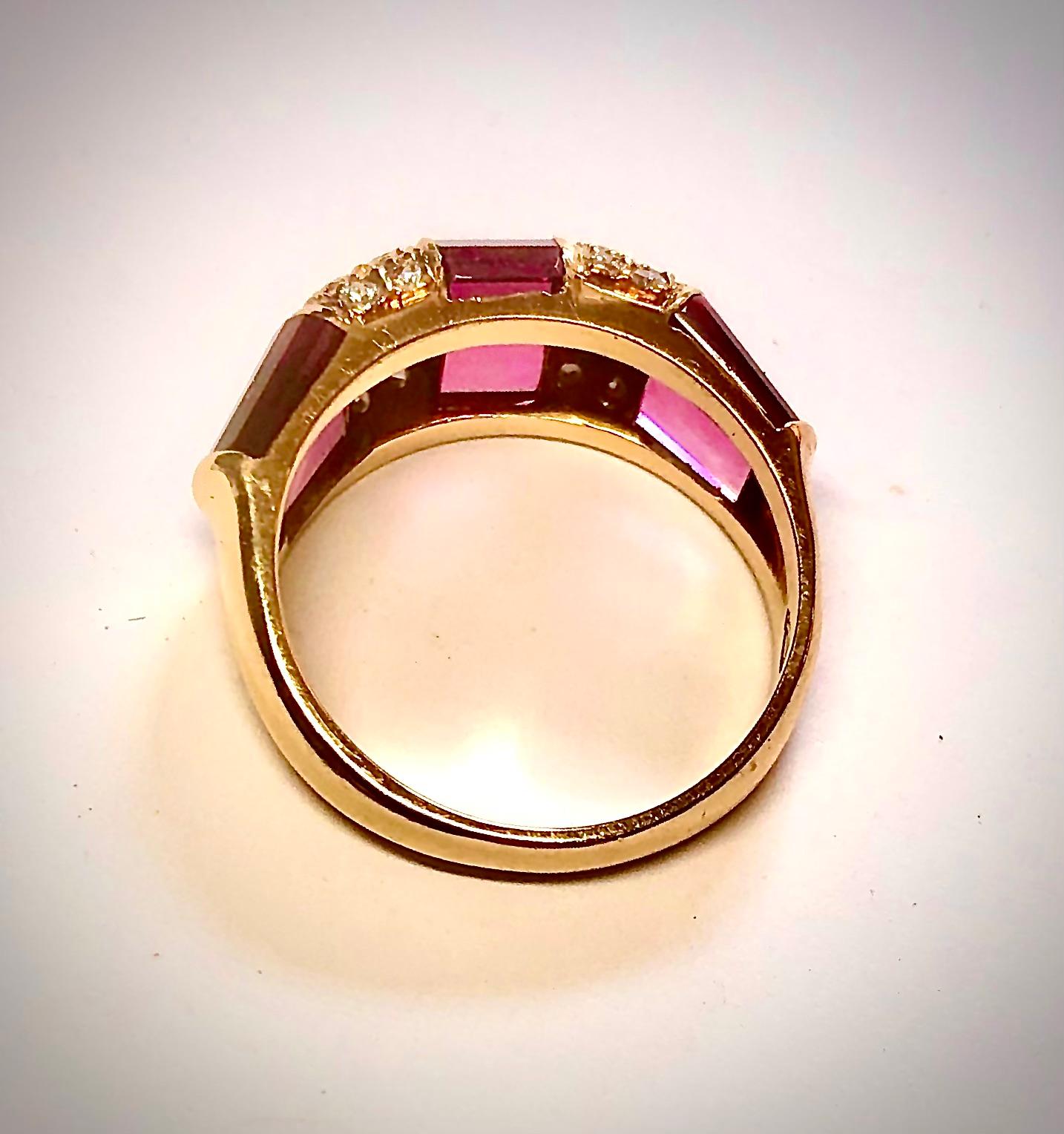 Round Cut Tiffany & Co. - Purple-Pink Tourmaline Ring w/ Round Brilliant Diamonds For Sale