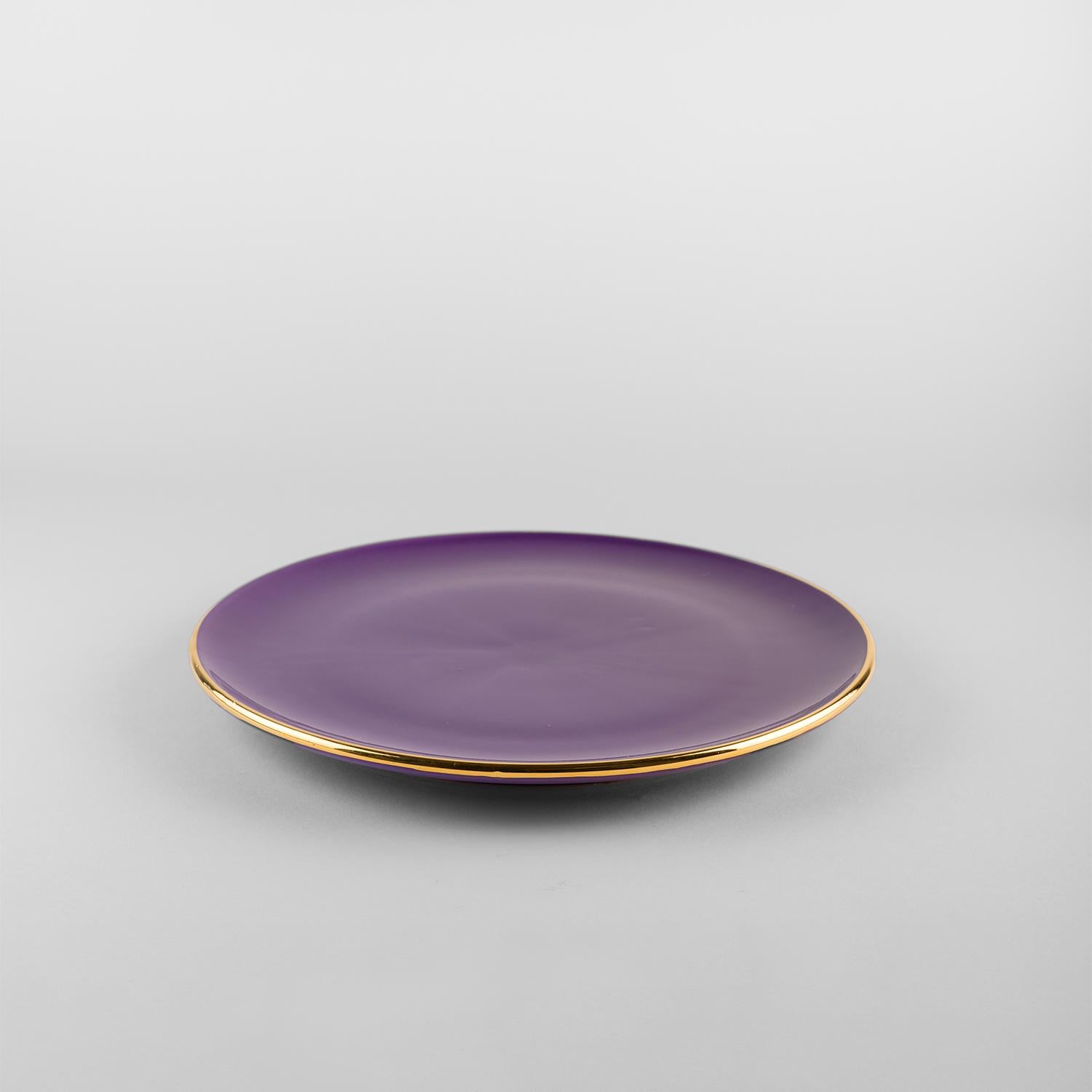 Platos morados borde dorado: Sopa, soporte, plato auxiliar para 4. Hecho a mano en Italia 2024 en Nuevo estado para la venta en San Miniato PI, IT