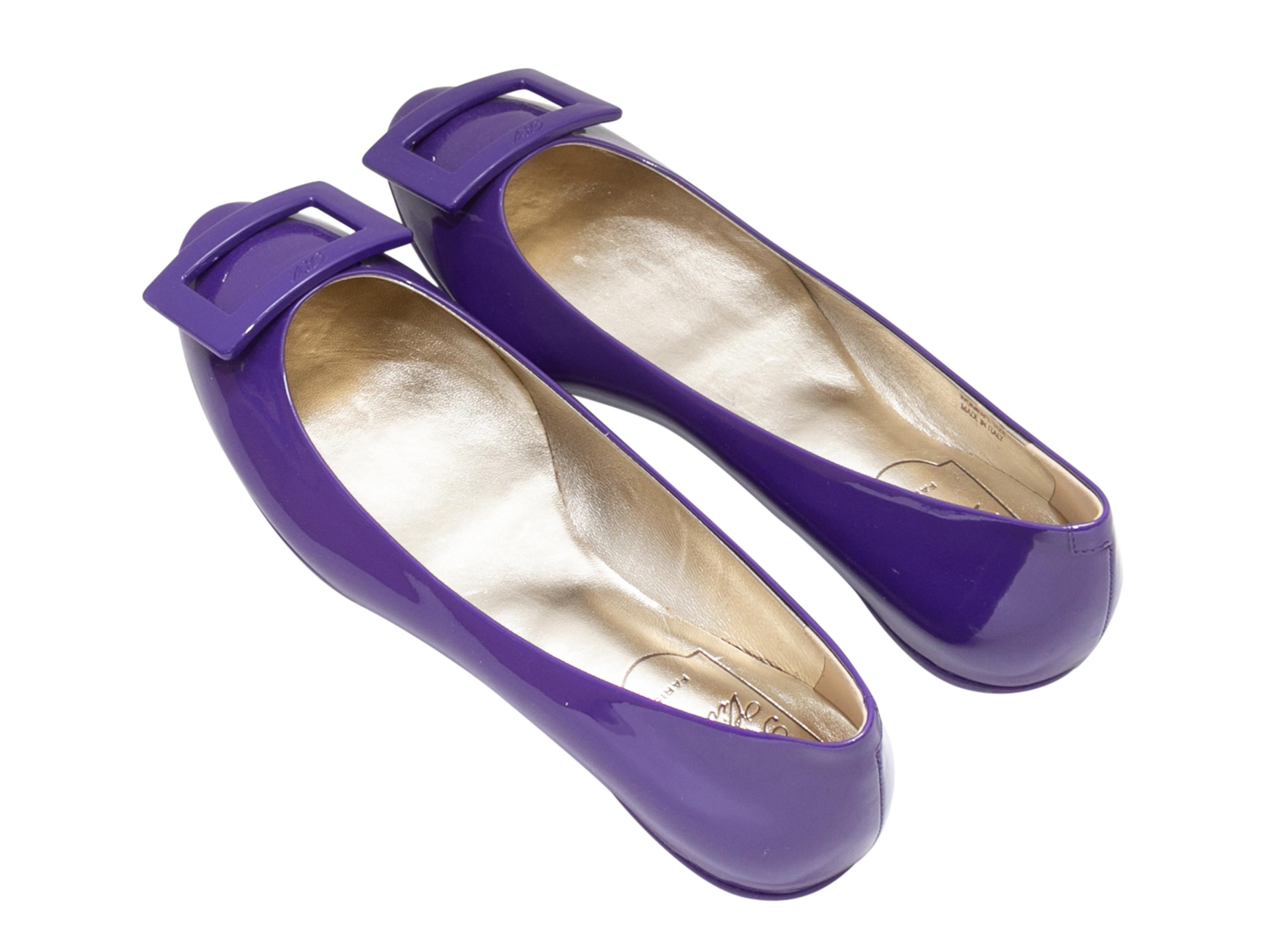 Purple Roger Vivier Patent Gommette Flats Size 39 In Good Condition For Sale In New York, NY