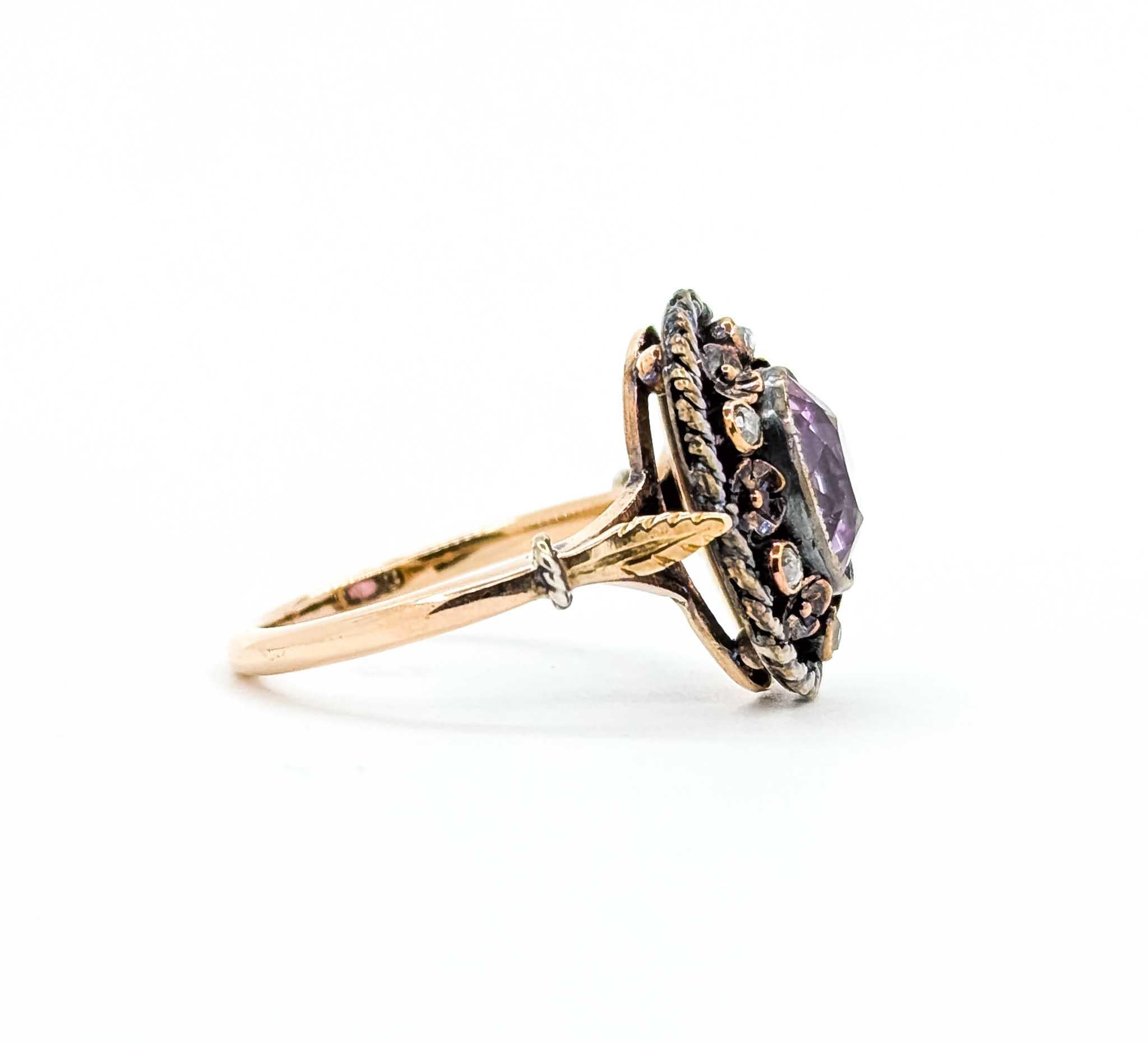 Violetter Saphir und Diamantring aus 15k viktorianischem Gold (Viktorianisch) im Angebot
