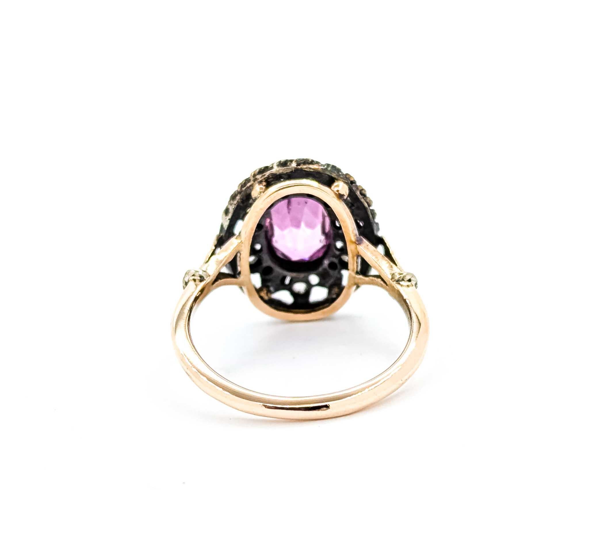 Violetter Saphir und Diamantring aus 15k viktorianischem Gold im Angebot 2