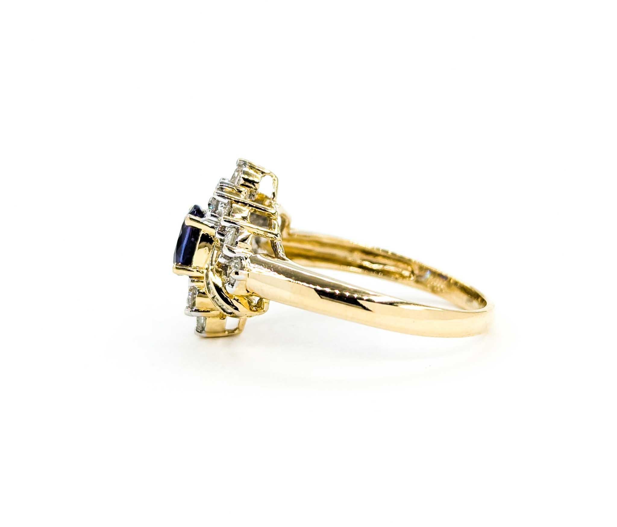 Anillo de Zafiro Violeta y Diamante en Oro Amarillo de 14k en venta 2