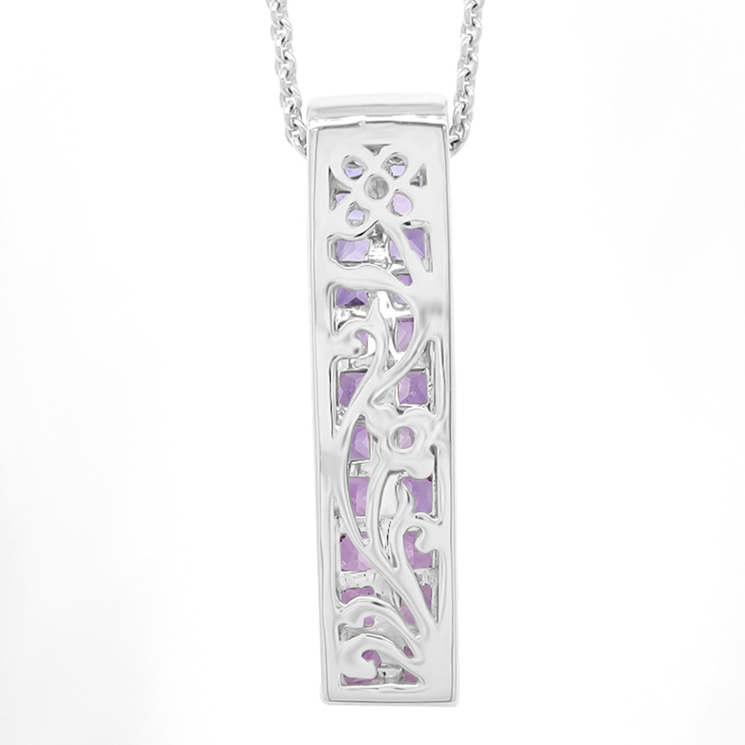 Collier pendentif saphir violet 2,88 carats en or blanc 18 carats Excellent état - En vente à Aliso Viejo, CA
