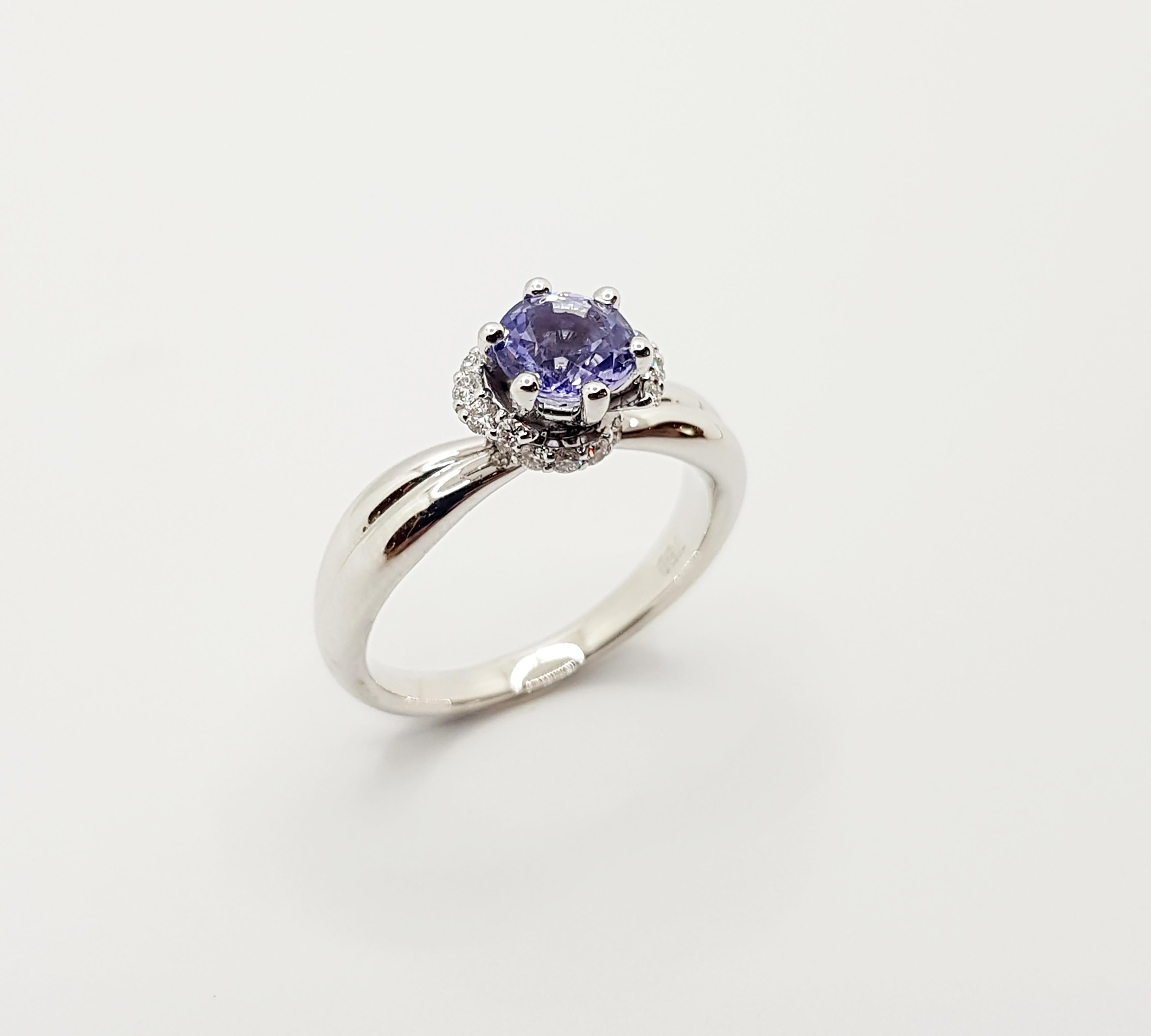 Purple Sapphire with Diamond Ring set in 18 Karat White Gold Settings For Sale 3