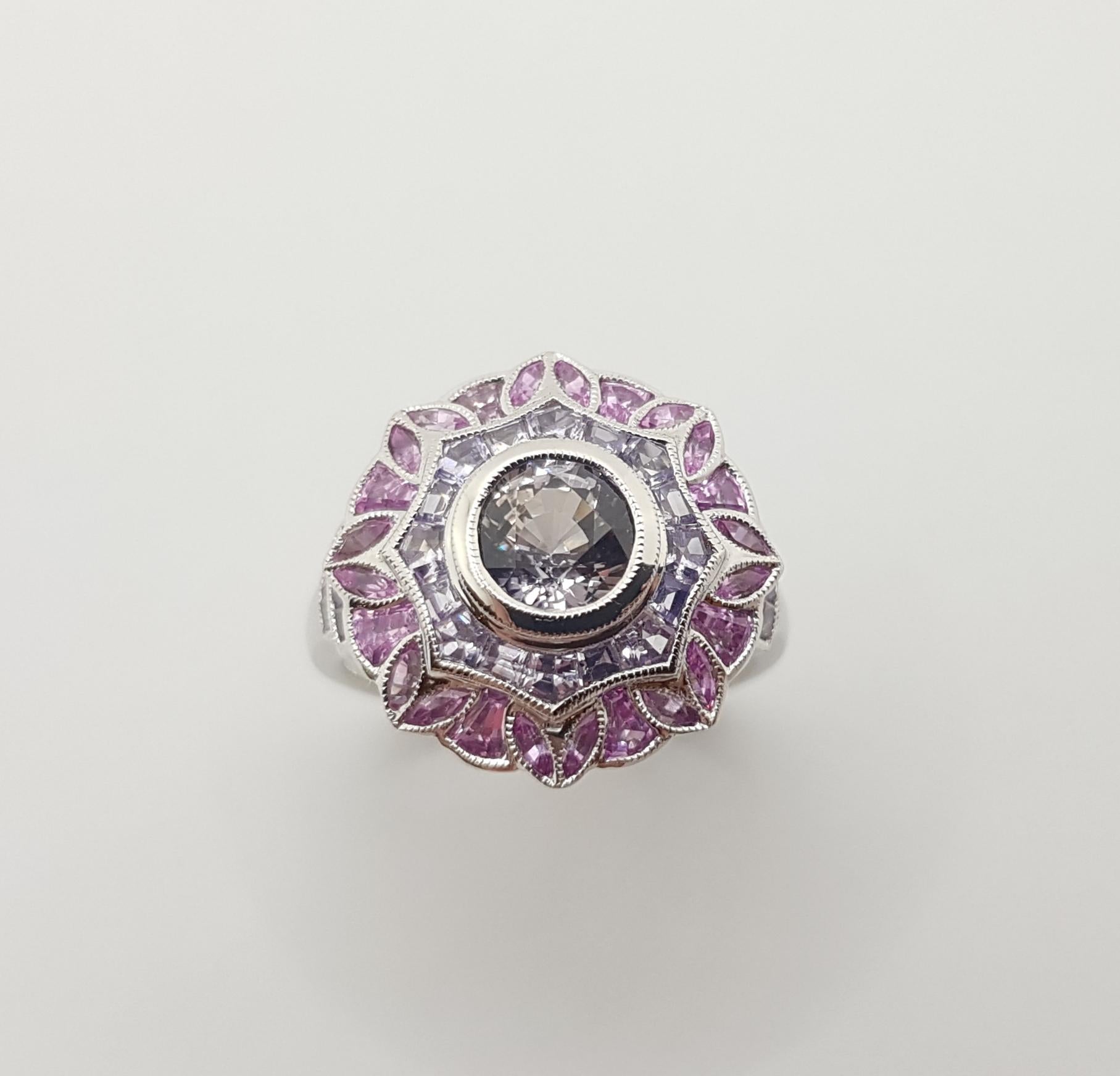 Purple Sapphire with Pink Sapphire Ring Set in 18 Karat White Gold Settings For Sale 4
