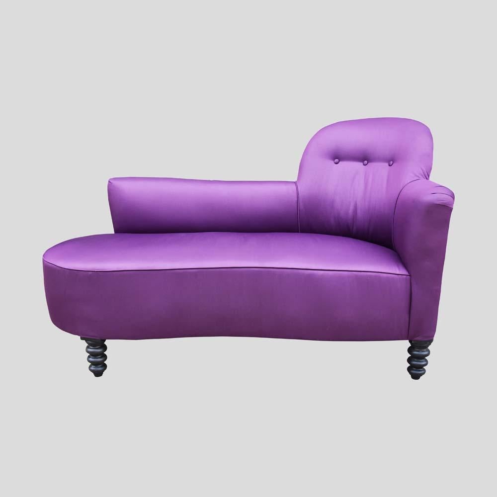 Italian Purple satin color upholstered chaise lounge sofa from 1930s For Sale