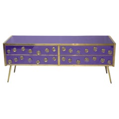 Lila Sideboard mit Muranoglas, 28 Goldkugeln und Messingverzierungen
