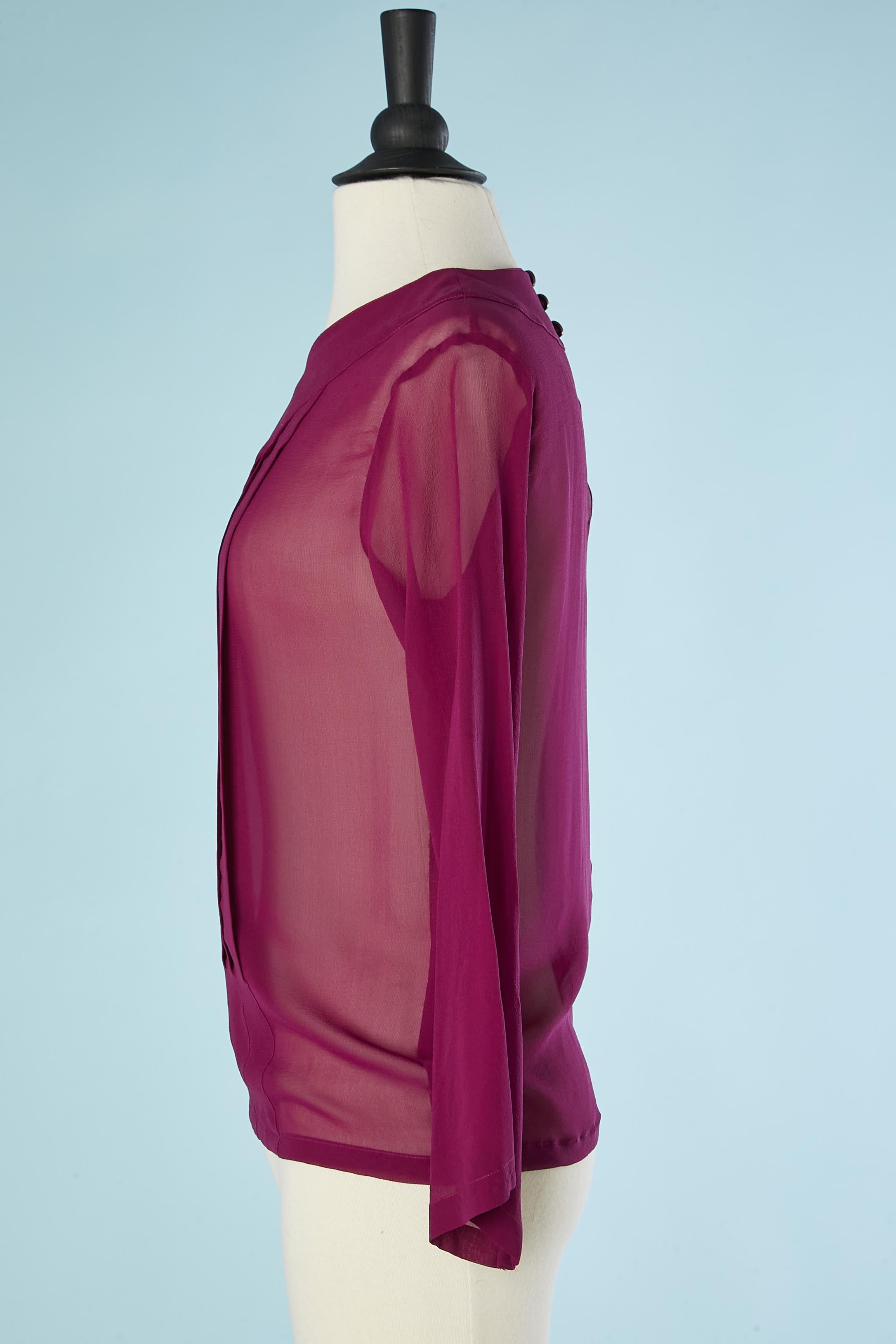 Purple silk chiffon shirt with pleats in the middle front Chanel  In Excellent Condition For Sale In Saint-Ouen-Sur-Seine, FR