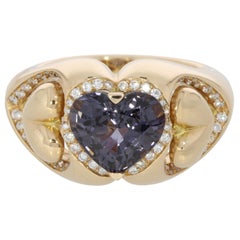 Purple Spinel and Diamond Heart Ring 18 Karat Collection by Niquesa