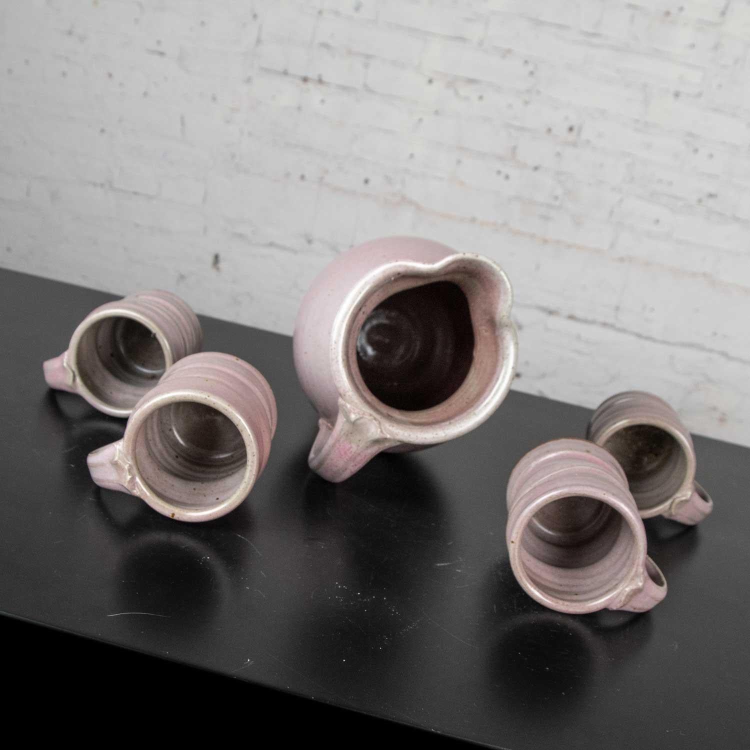 Ensemble de chocolat chaud 1 pichet et 4 tasses en céramique violette Studio Pottery faits à la main en vente 1