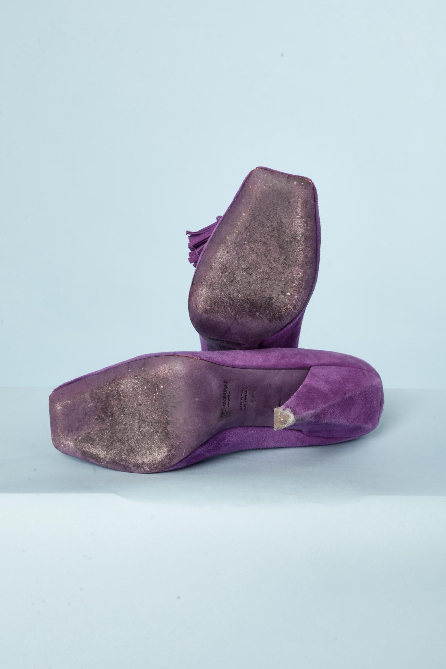 Violet Chaussures à talons hauts en daim violet mocassin Yves Saint Laurent Rive Gauche en vente