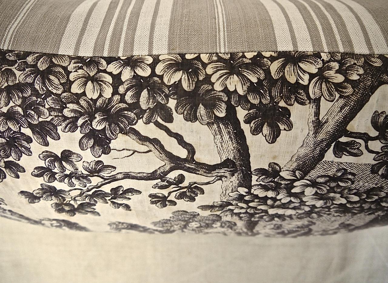 Purple Toile De Nantes Henri IV Cotton Pillow, French, circa 1805 For Sale 4